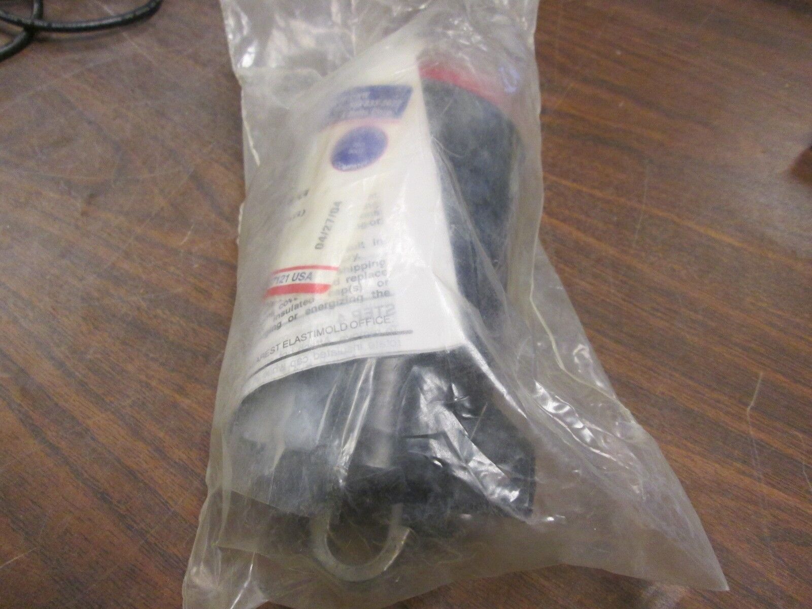 Elastimold Loadbreak Bushing Insert 160DR3BG New Surplus