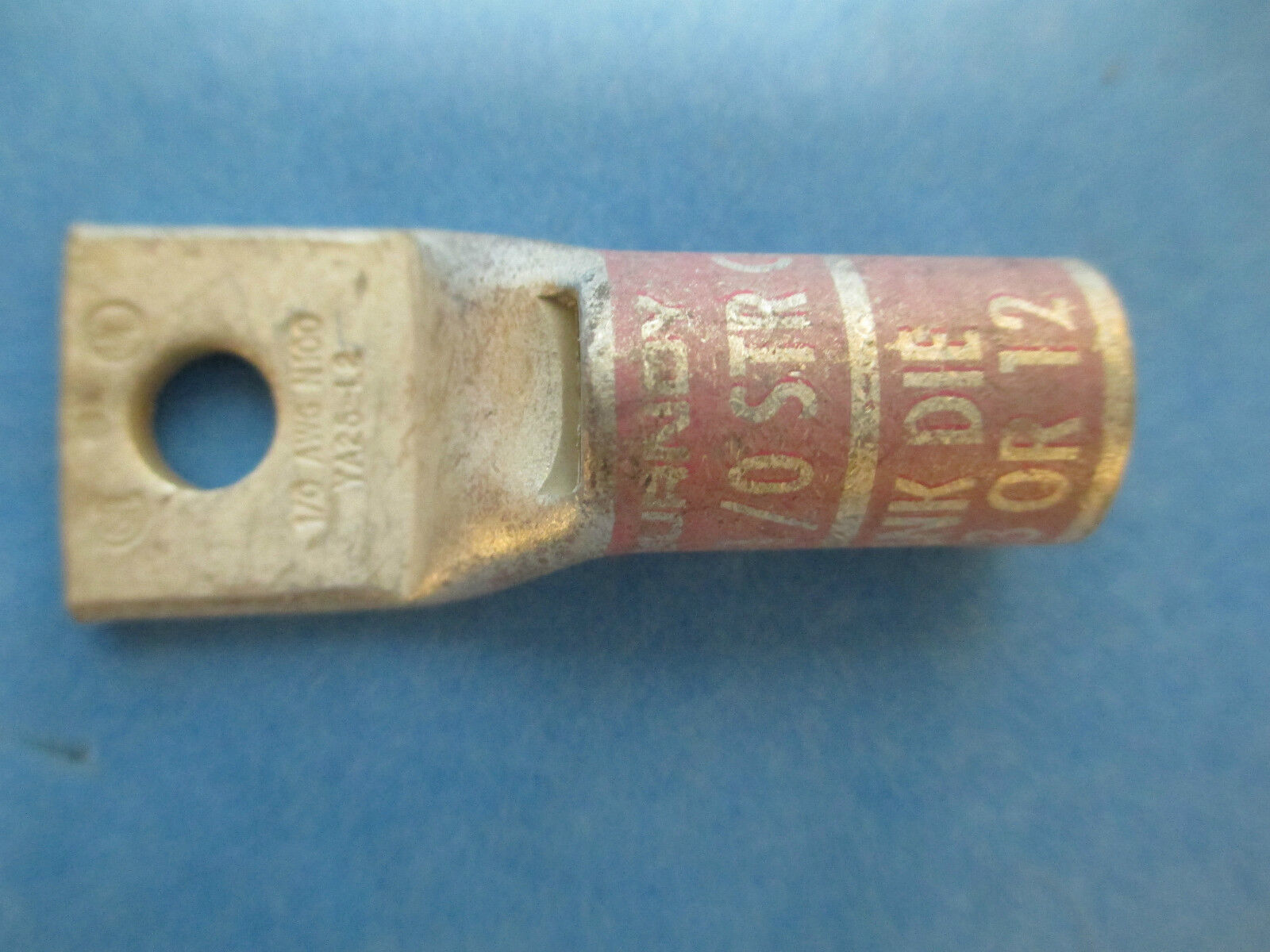 Burndy Crimp Lug YA25-L2, Pink 348 or 12 New Surplus