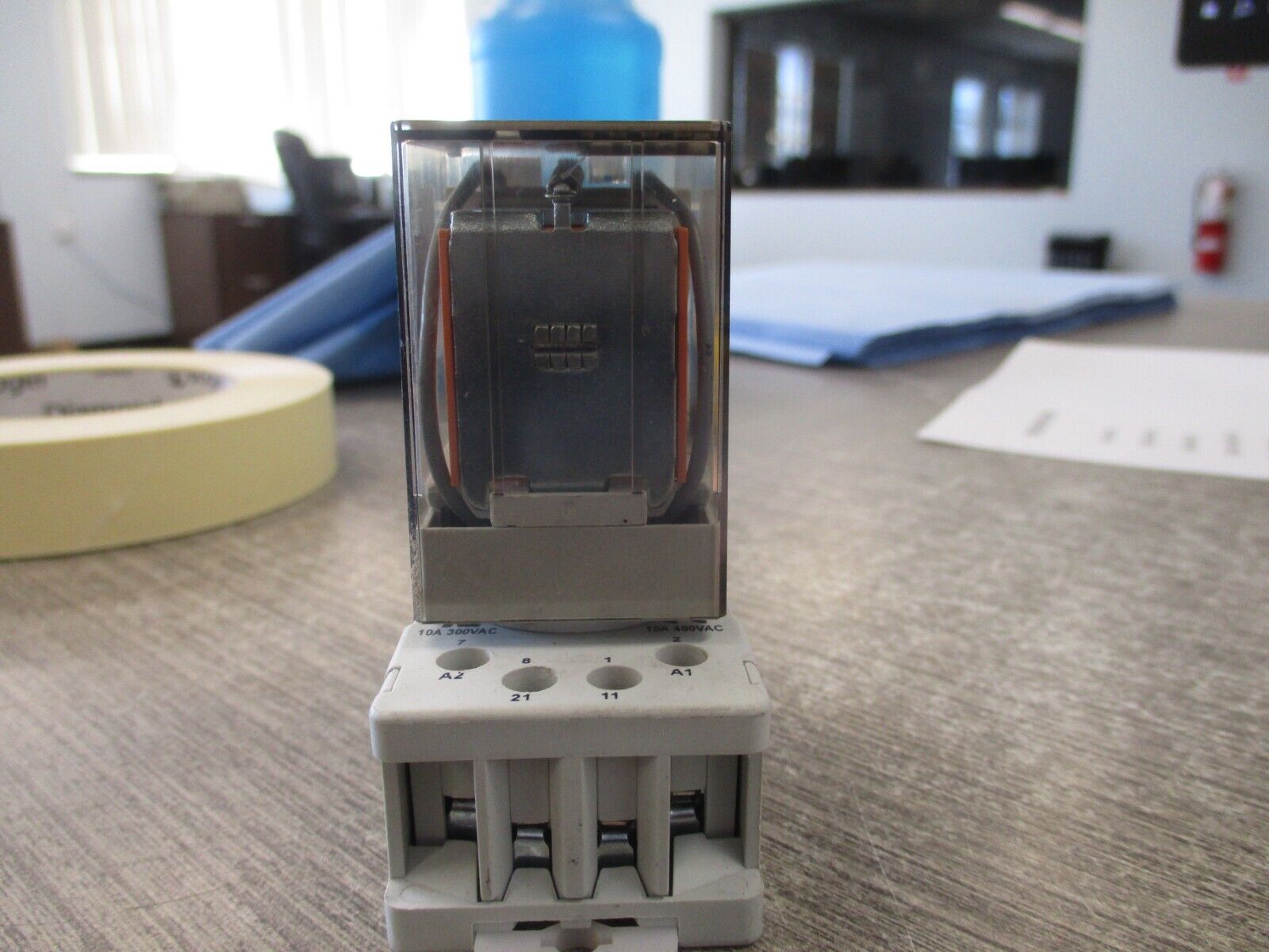 Allen-Bradley Relay w/Base 700-HA32A1 Ser. D 120V Coil Used