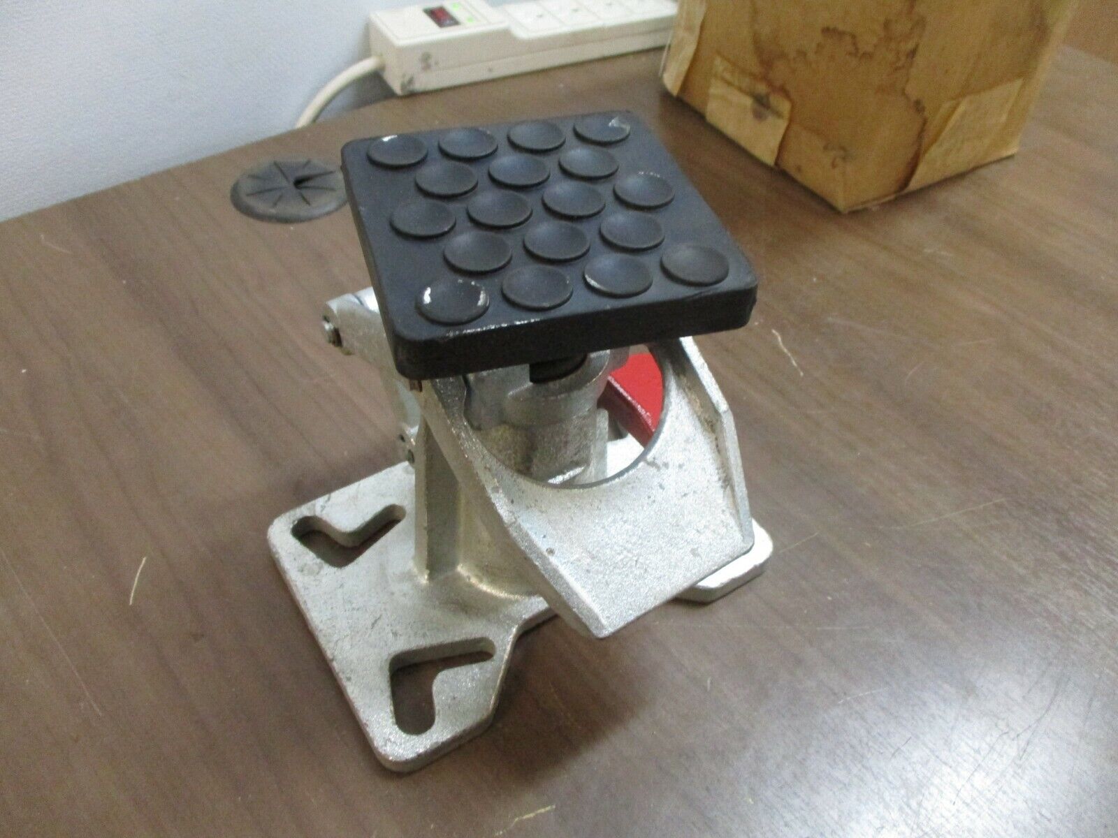 Vestil Adjustable Floor Lock 1VJN5 New Surplus