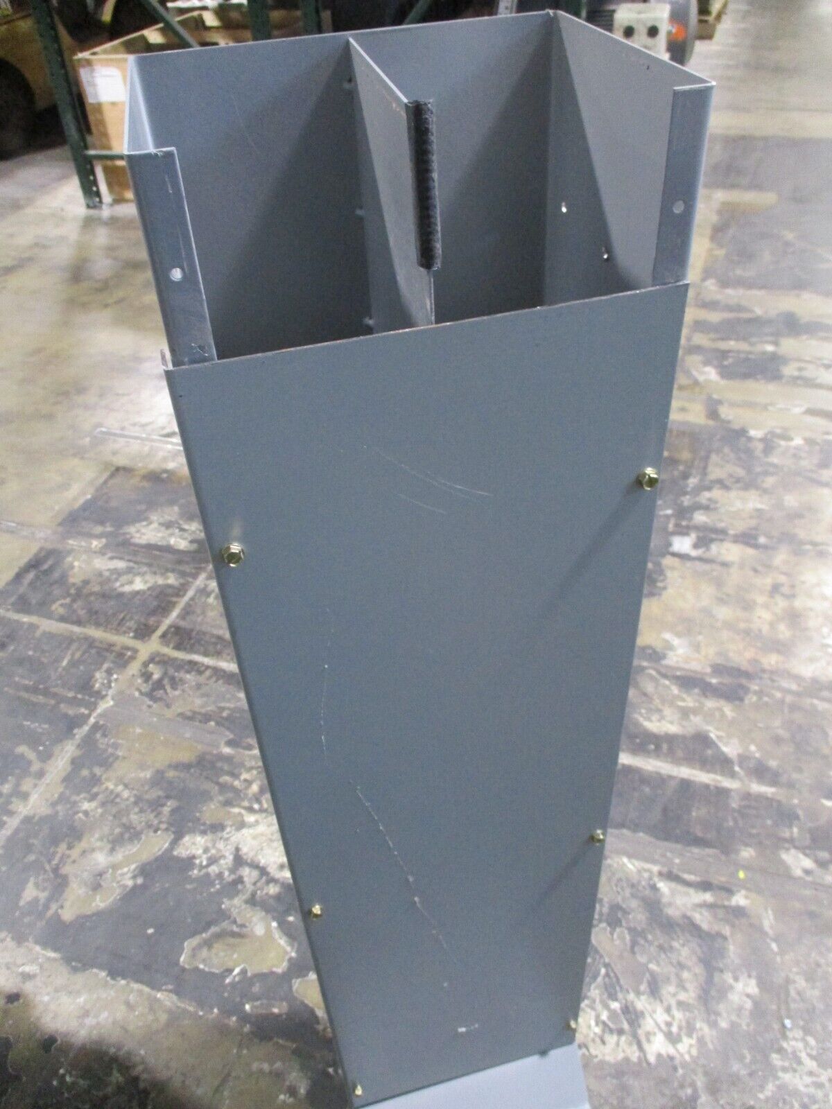 AMP Wireway w/ 90° Elbow End Size: 10" x 8" to 10" x 10" Length: 50" Used
