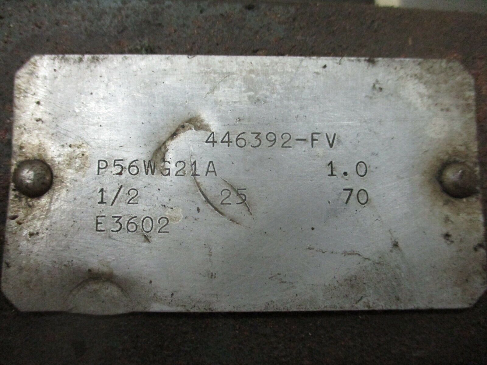 Reliance Gear Reducer P56WG21A Ratio: 70 1/2HP In 25RPM Out Used