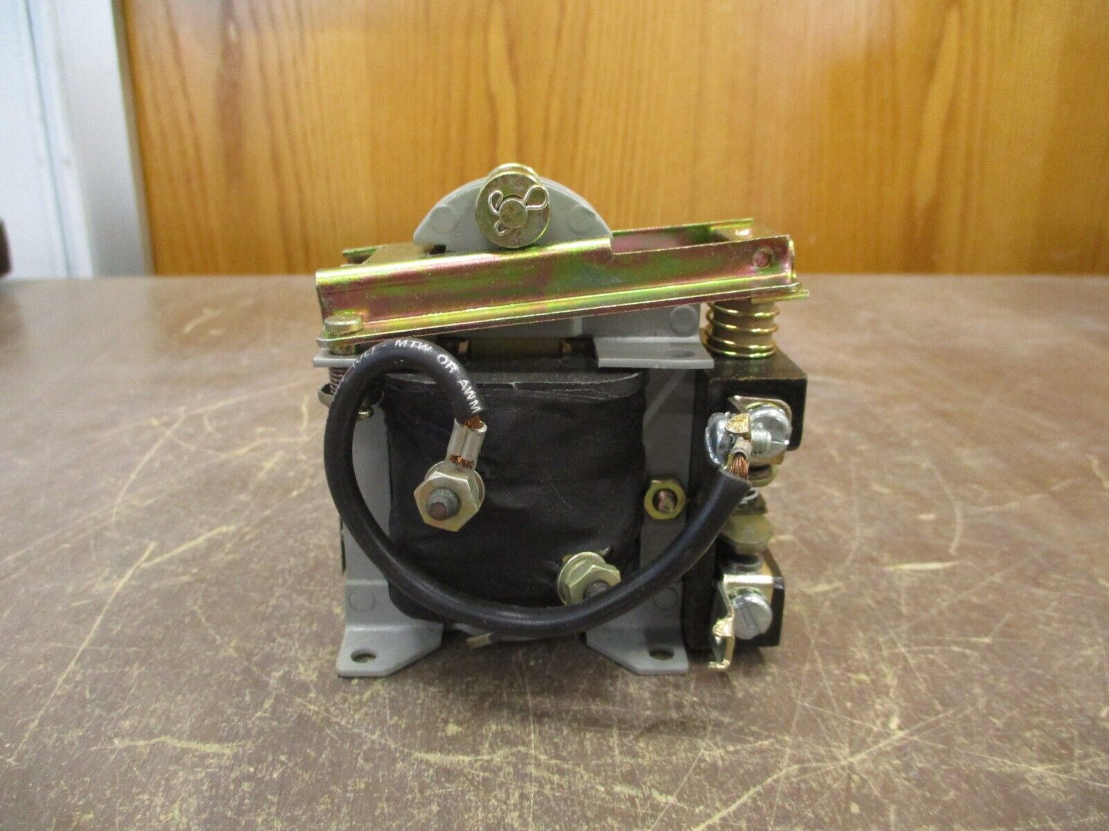 GE Solenoid CR9503209CAN5 125VDC Coil New Surplus