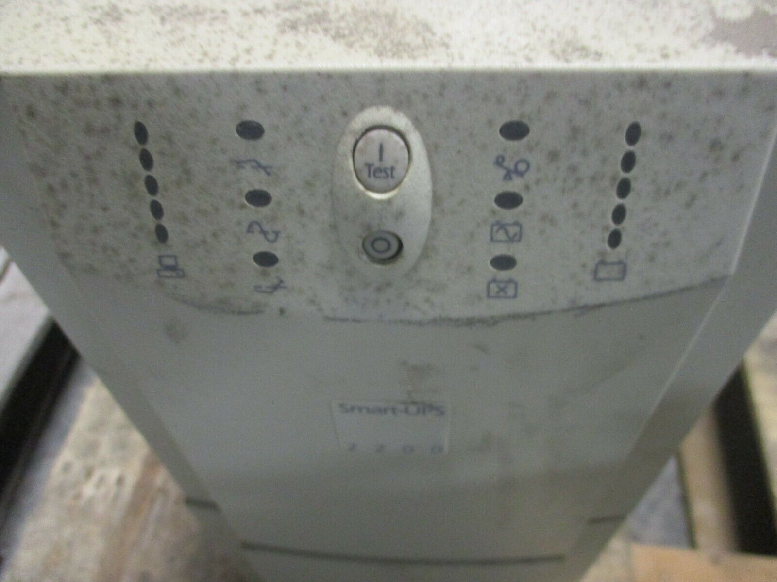 APC Smart-UPS 2200 SU2200NET 2200VA 1600W Used