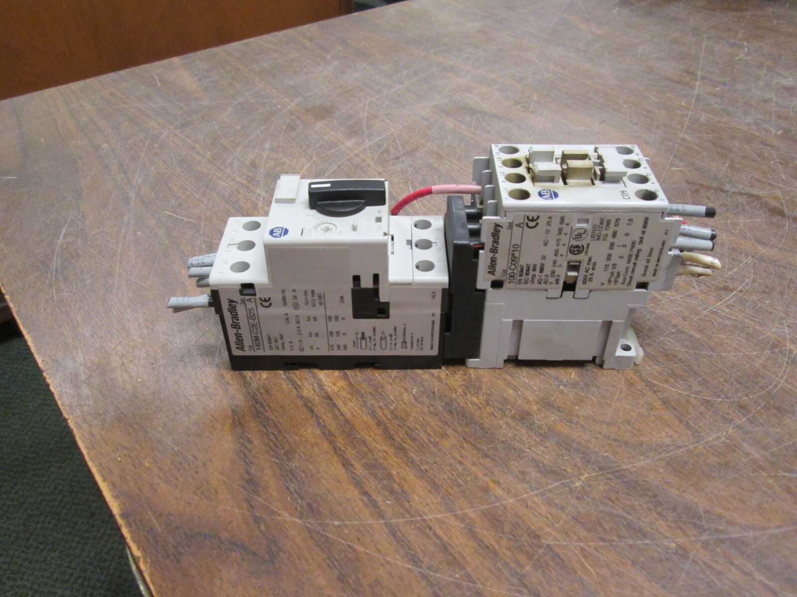 Allen-Bradley Starter 100-C09*10 / 140M-C2E-B25 120V Coil 25A 600V Trip:1.6-2.5A