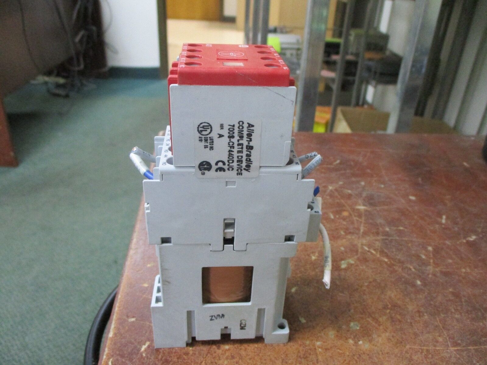 Allen-Bradley GuardMaster Safety Contactor 7000S-CF440DJC 24VDC Coil 25A 600V