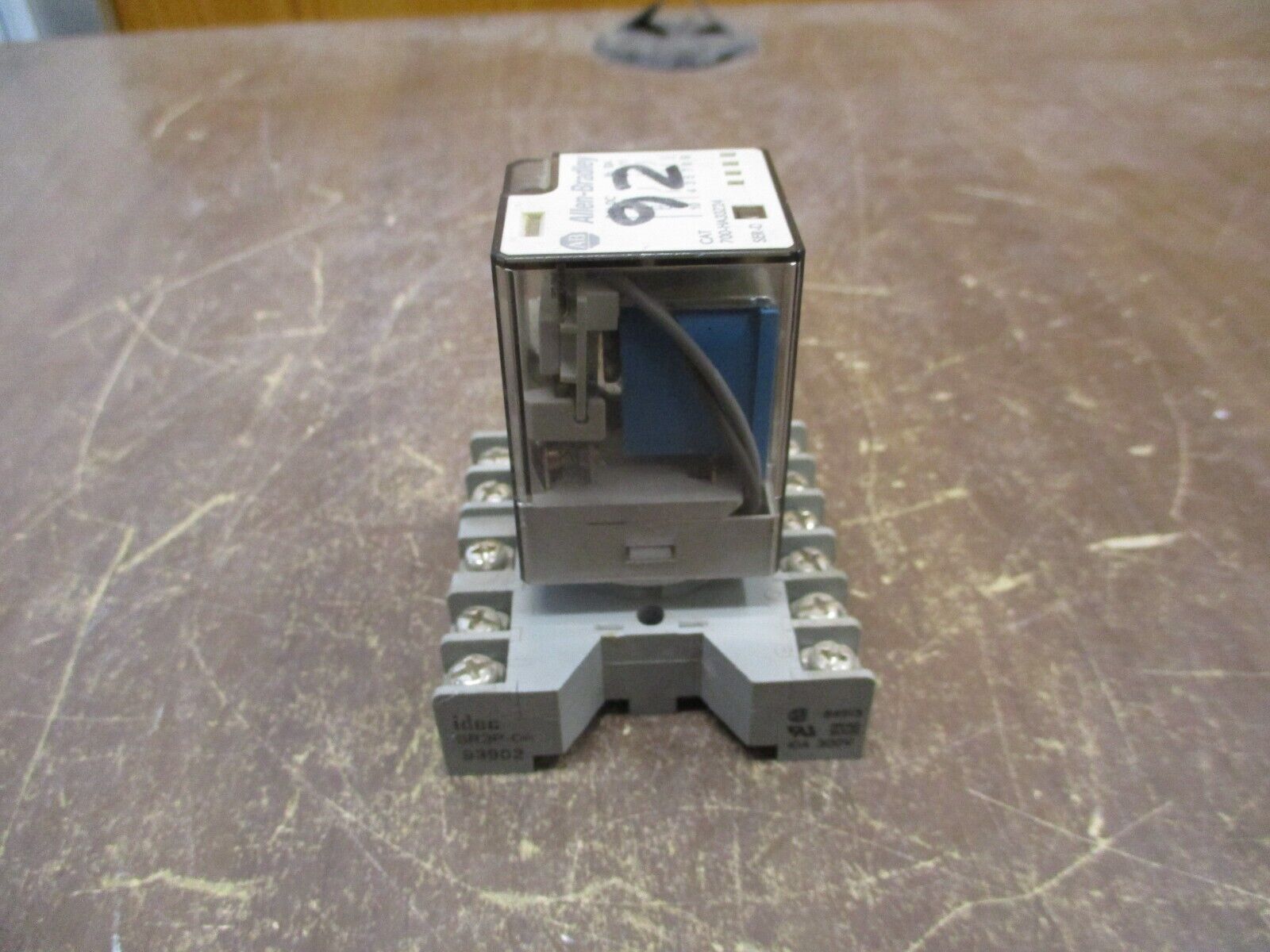 Allen-Bradley Relay 700-HA33Z24 24VDC Coil w/ Base Used