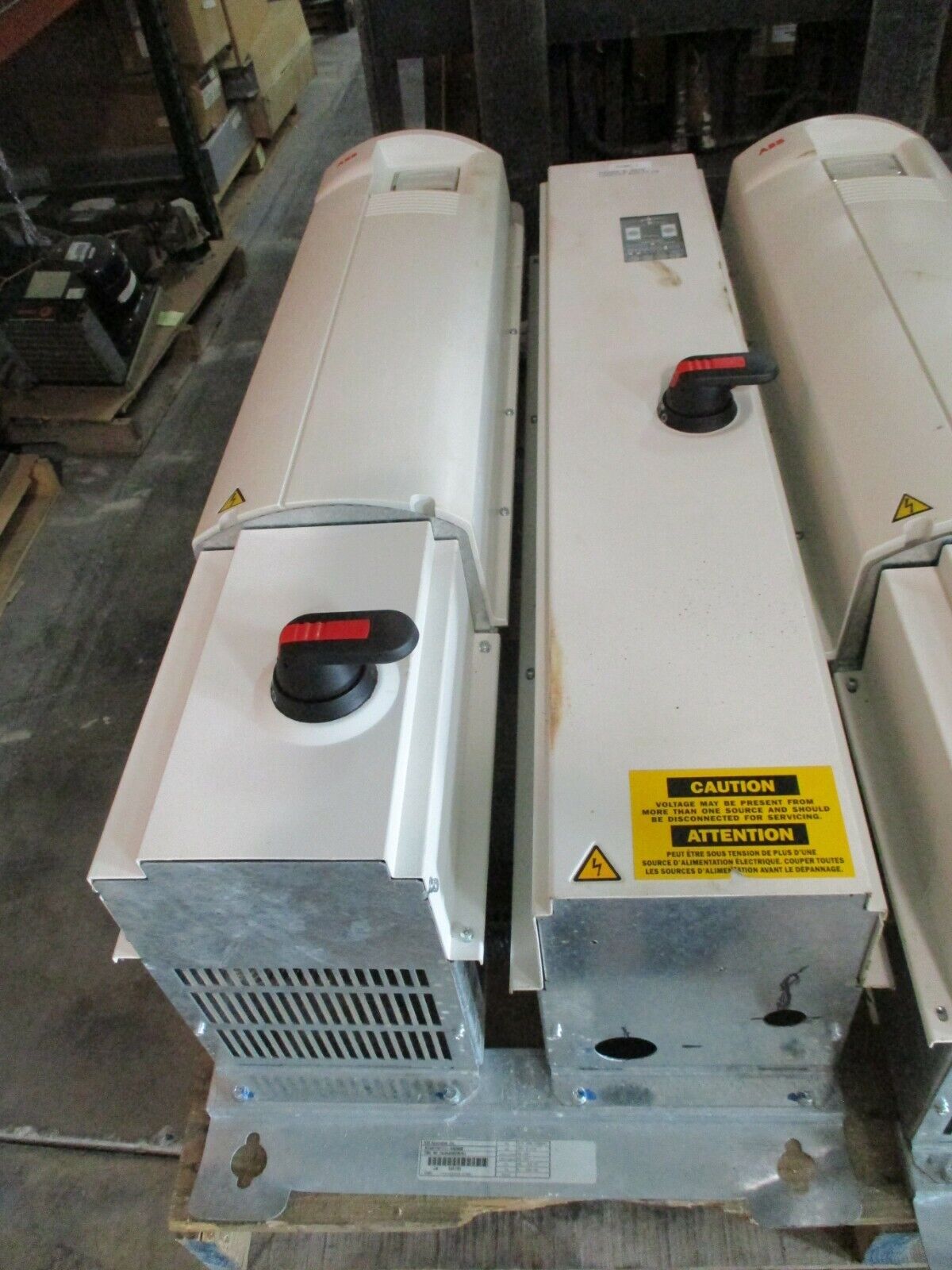 ABB ACH401 AC Drive w/ Bypass ACH401C01122+10AE0000 15HP 3Ph 208-240V Used