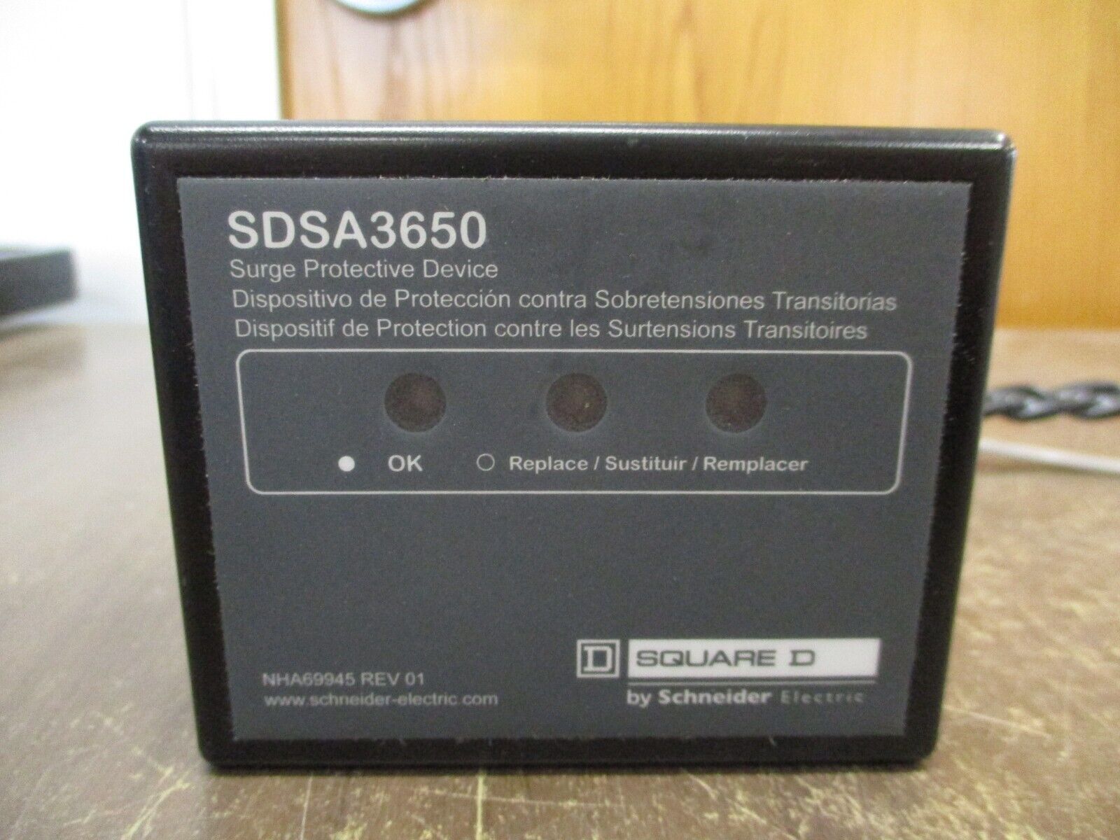 Square D Secondary Surge Arrester SDSA3650 Ser. 003 600Y/347V 50/60Hz Used