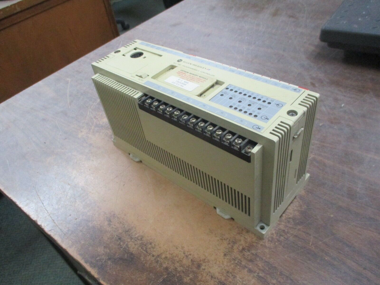 Allen-Bradley SLC 100 Processor Unit 1745-LP101 Ser. C FRN: 5 Used