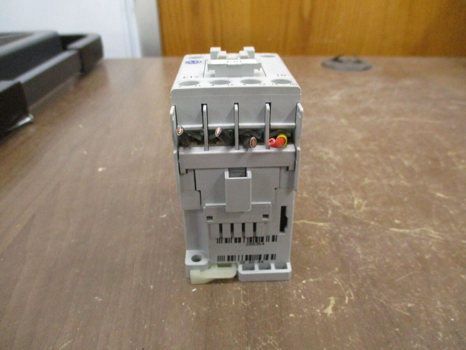 Allen-Bradley Contactor 100-C12*10 24V Coil 25A 600V *Chipped Top* Used