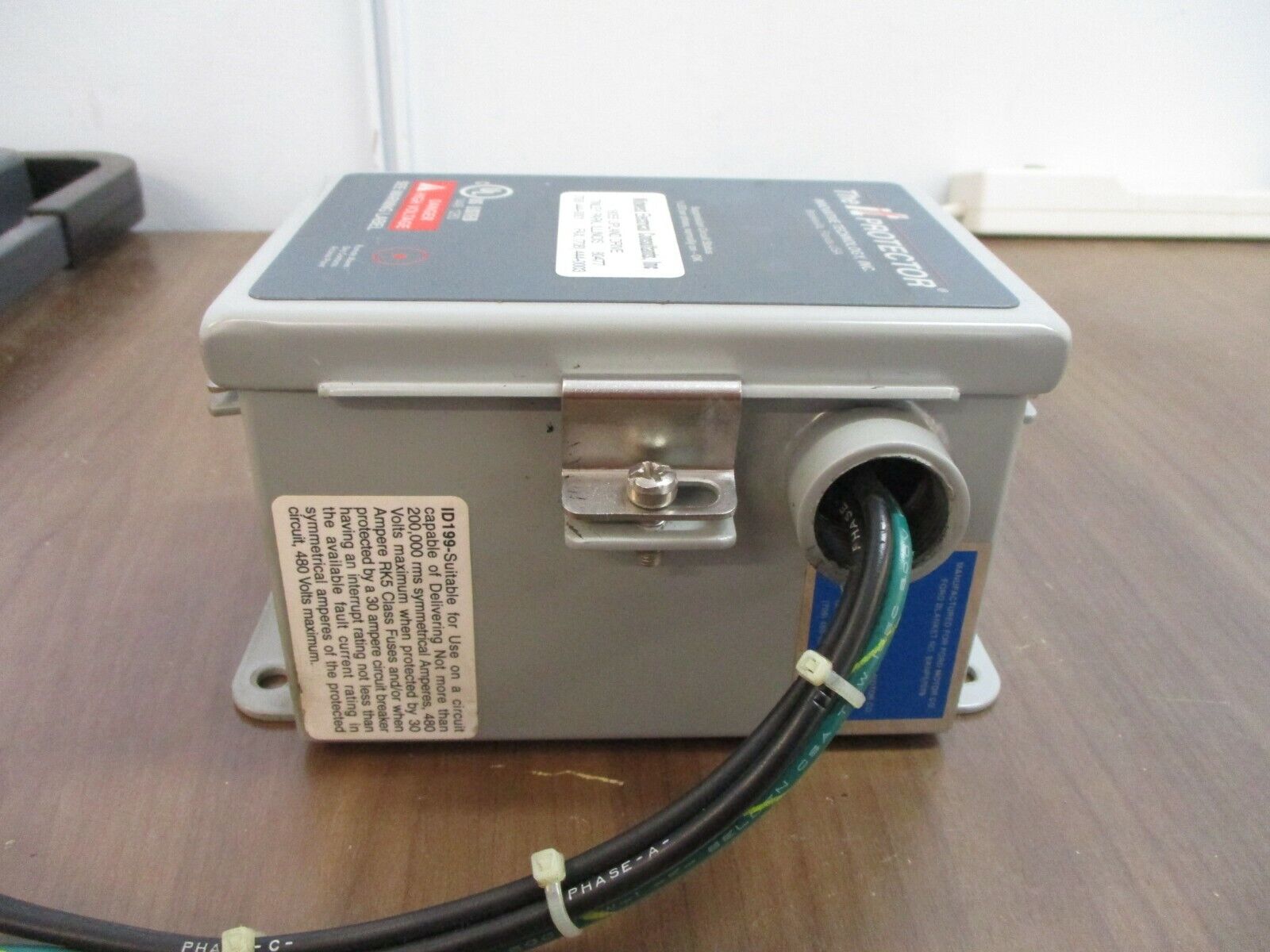 Innovative Technology The IT Protector Surge Suppressor FPTX080-NN400 50-420Hz