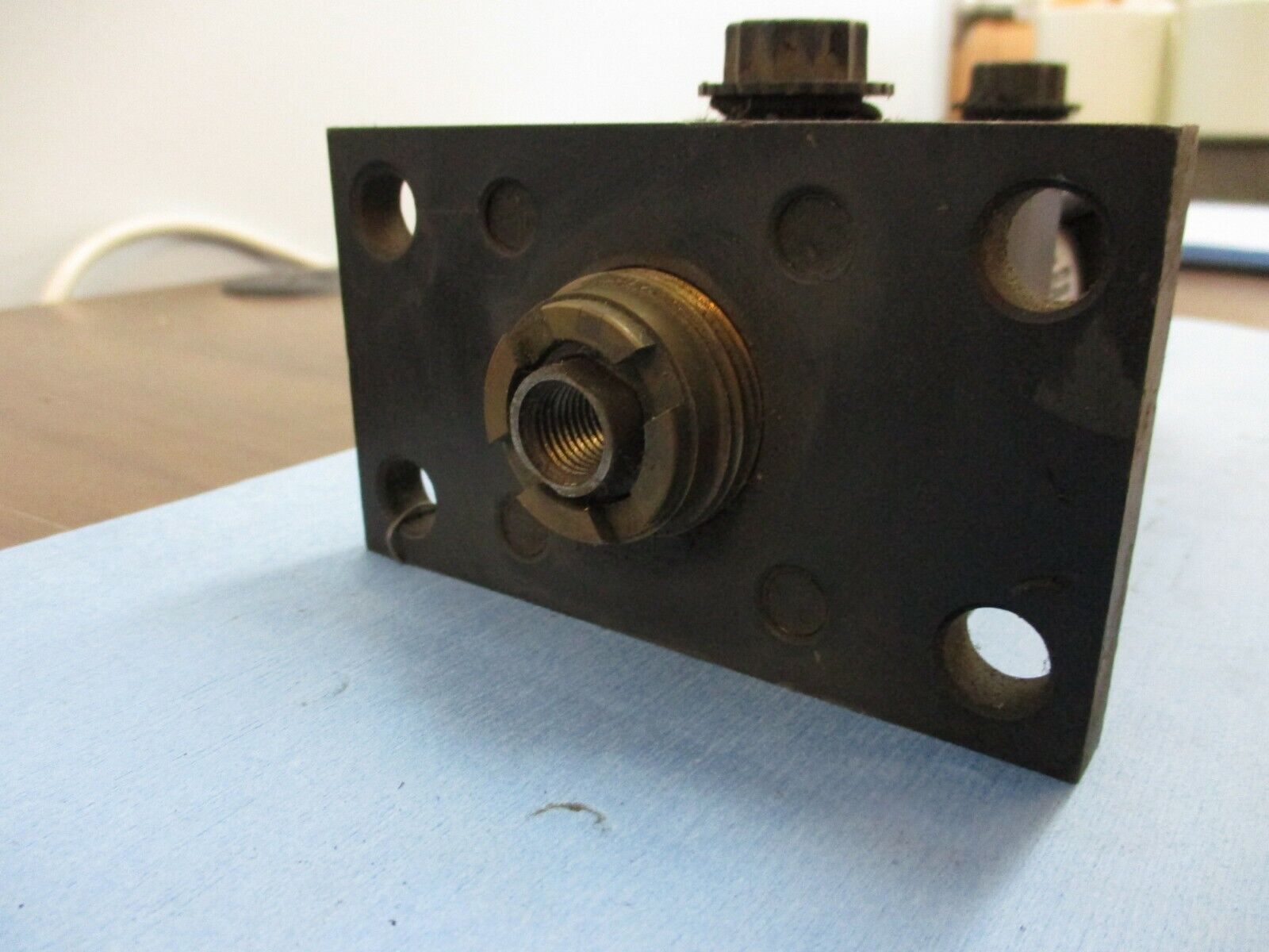 Parker Hydraulic Cylinder 01.50 CHH2HKT19AC 1.000 3000 PSI Used