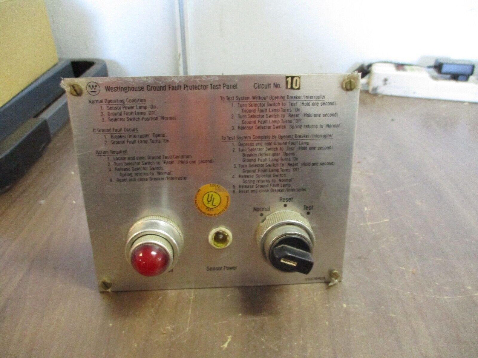 Westinghouse Ground Fault Protector Test Panel 1253C95H02A *Broken Power Light*