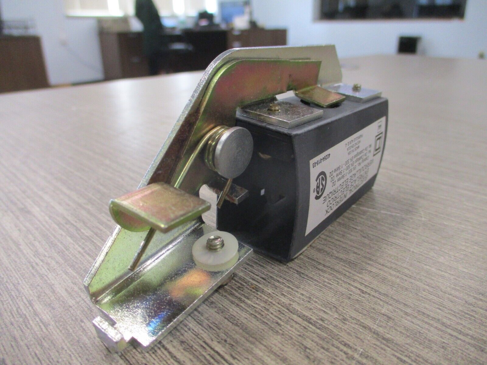 Square D Electrical Interlock EK3001 Ser. D02 For 30ASwitch New Surplus