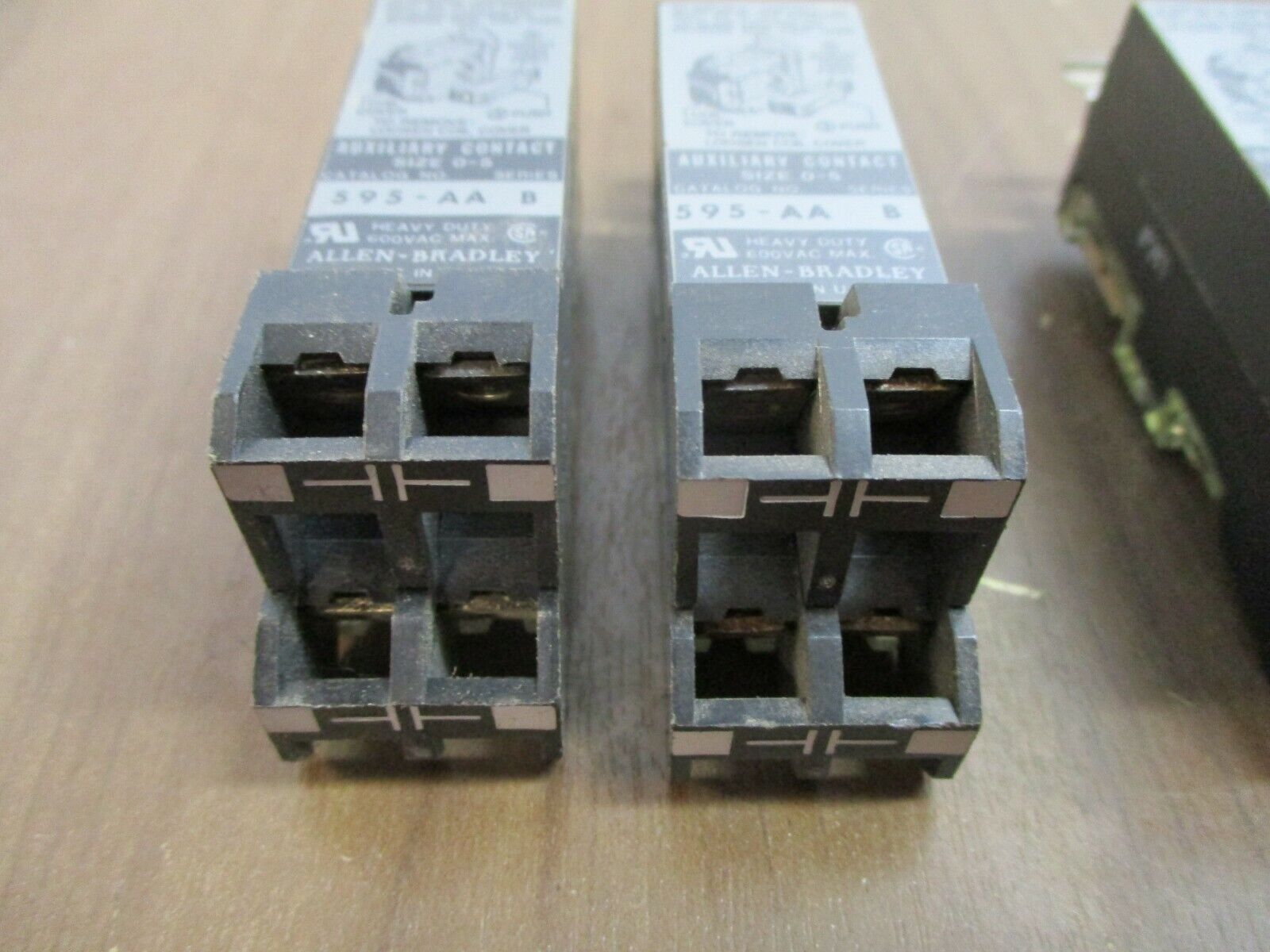 Allen-Bradley Aux Contact 595-AA Ser. B Size 0-5 *Lot of 4* Used