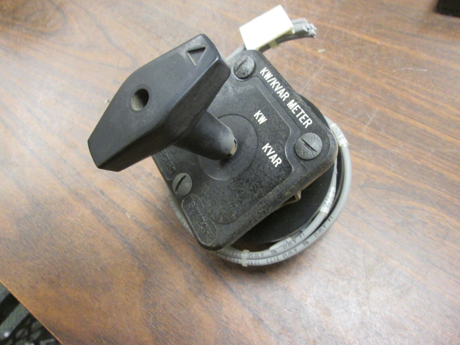 Electro Switch Series 24 KW/KVAR Meter Rotary Switch 74202WA Used