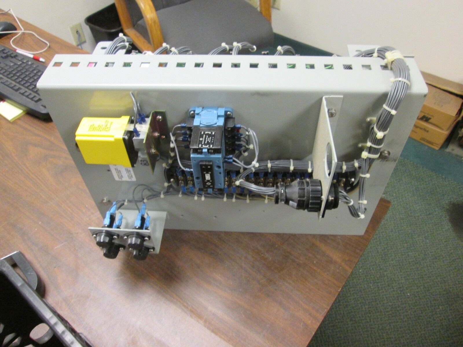 S&C  Micro-AT Source Transfer Control 3908-V1Y4Y8-S101 120V Used