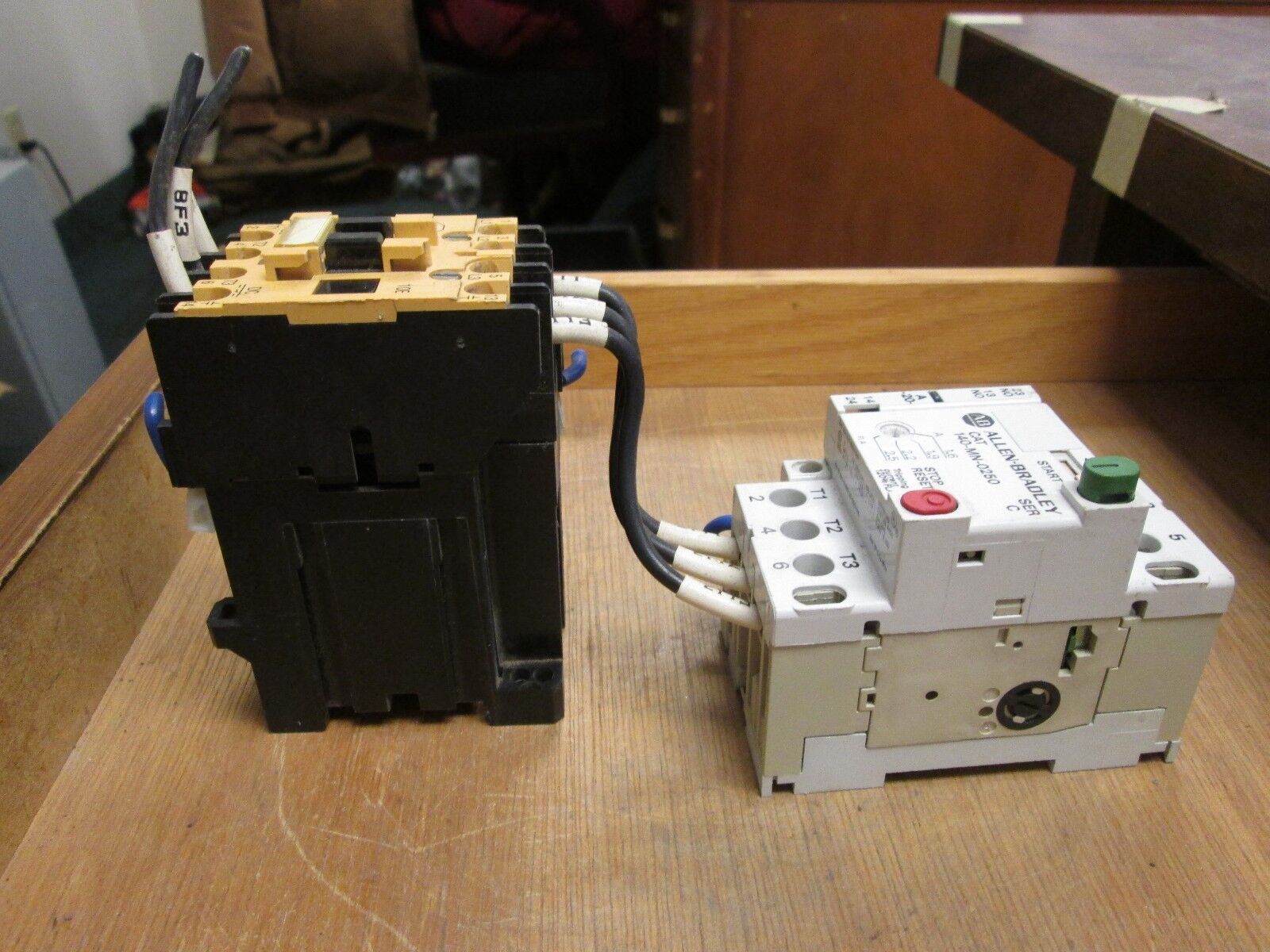 Allen-Bradley  Manual Starter  140-MN-0250  100-A09NZ*3  24V DC coil  Used