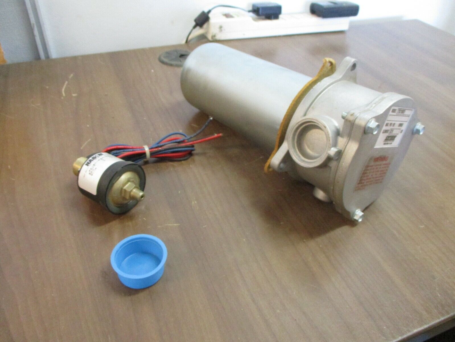 Schroeder Tank Mounted Filter ZT8Z10SES1 100PSI Element: 8Z10 EEE New Surplus