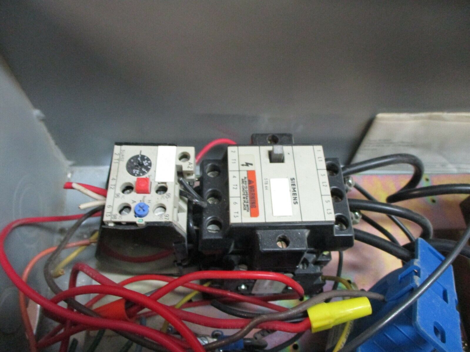 Siemens Fusible Combination 3TB44 120V Coil Trip: 2.5-4A Used