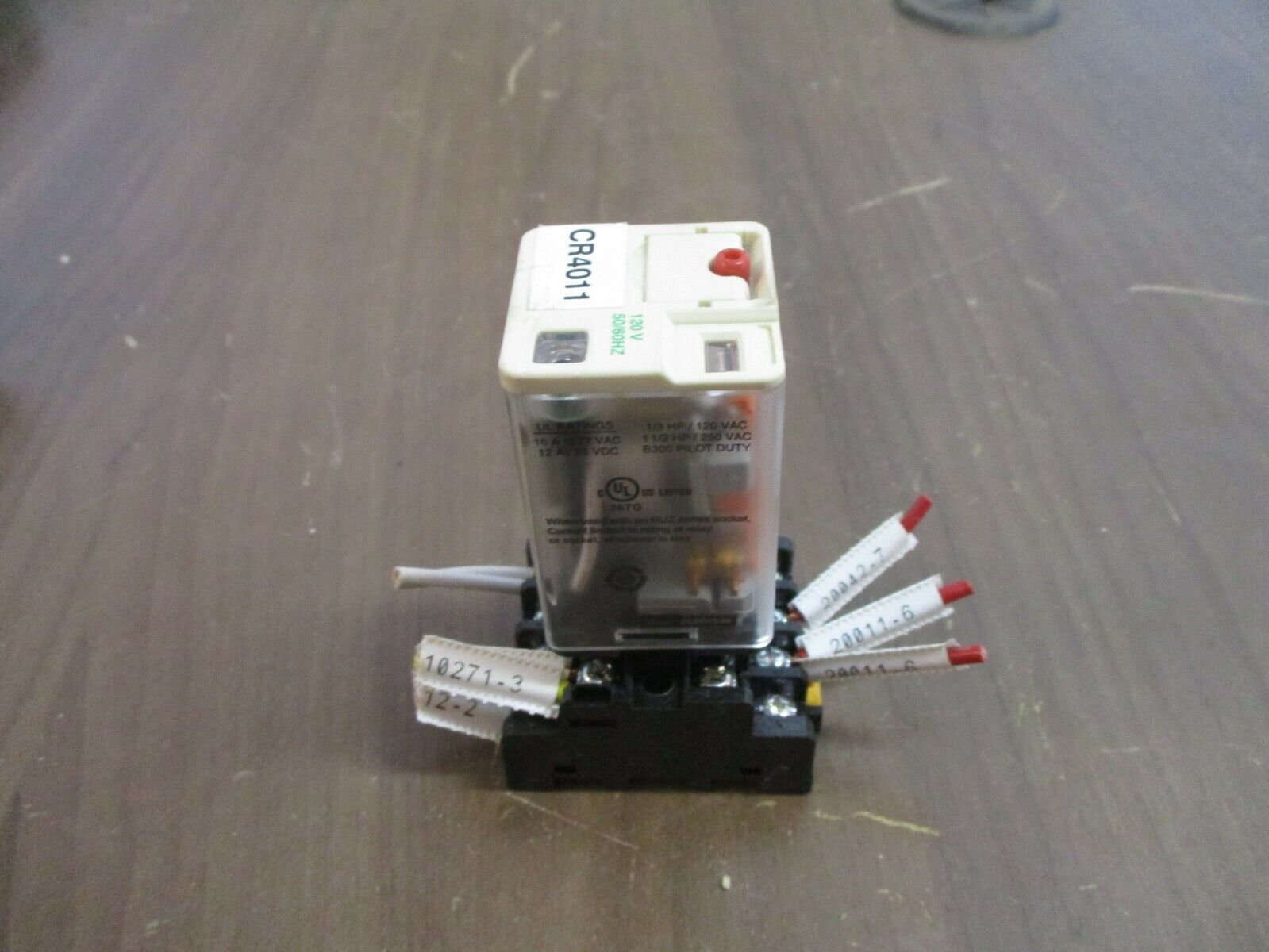 Telemecanique Relay RUMC3AB2F7 120V Coil w/ Base *Lot of 2* Used