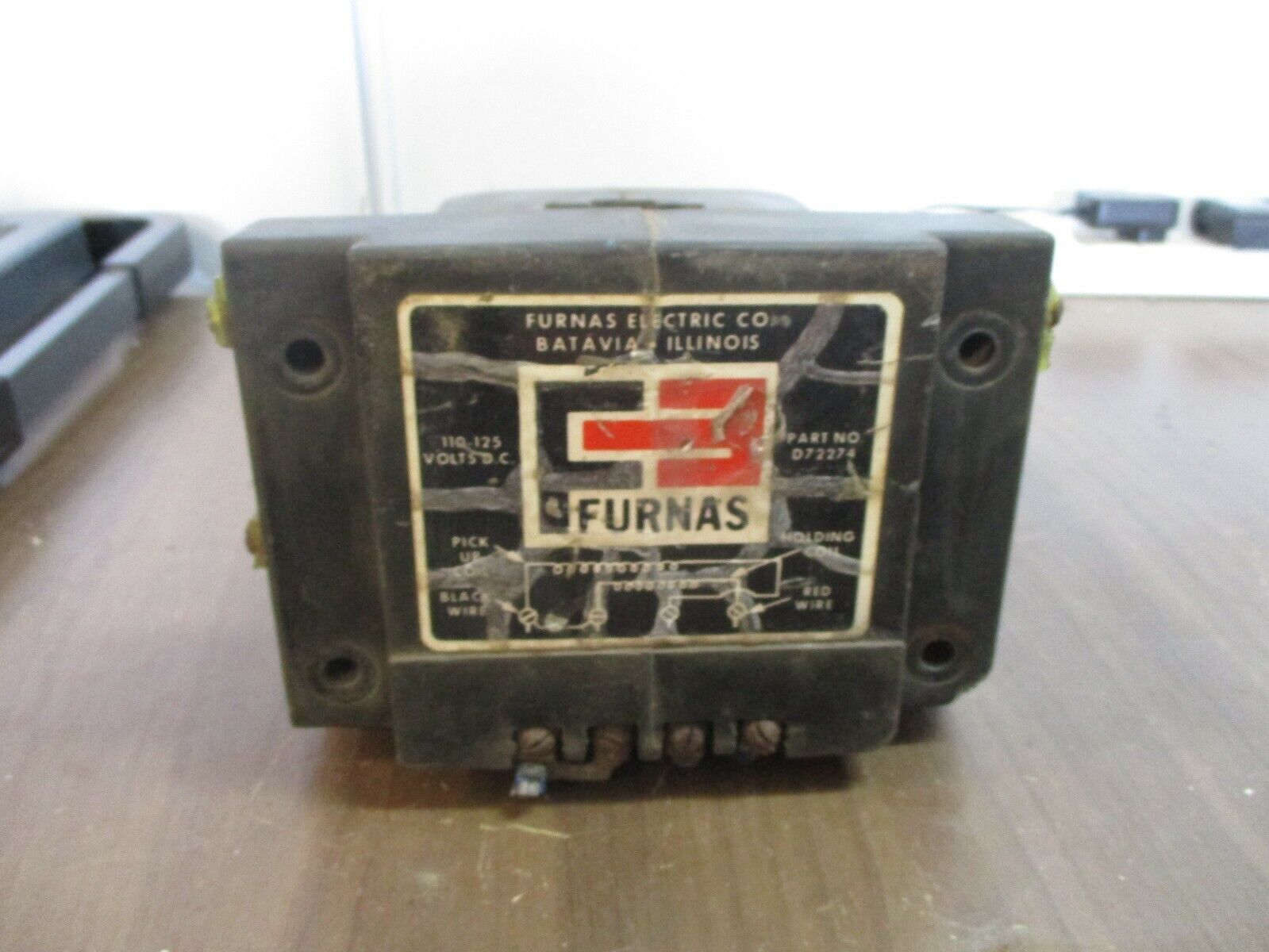 Furnas Magnetic Coil D72274 110/125VDC *Chipped Corner* Used