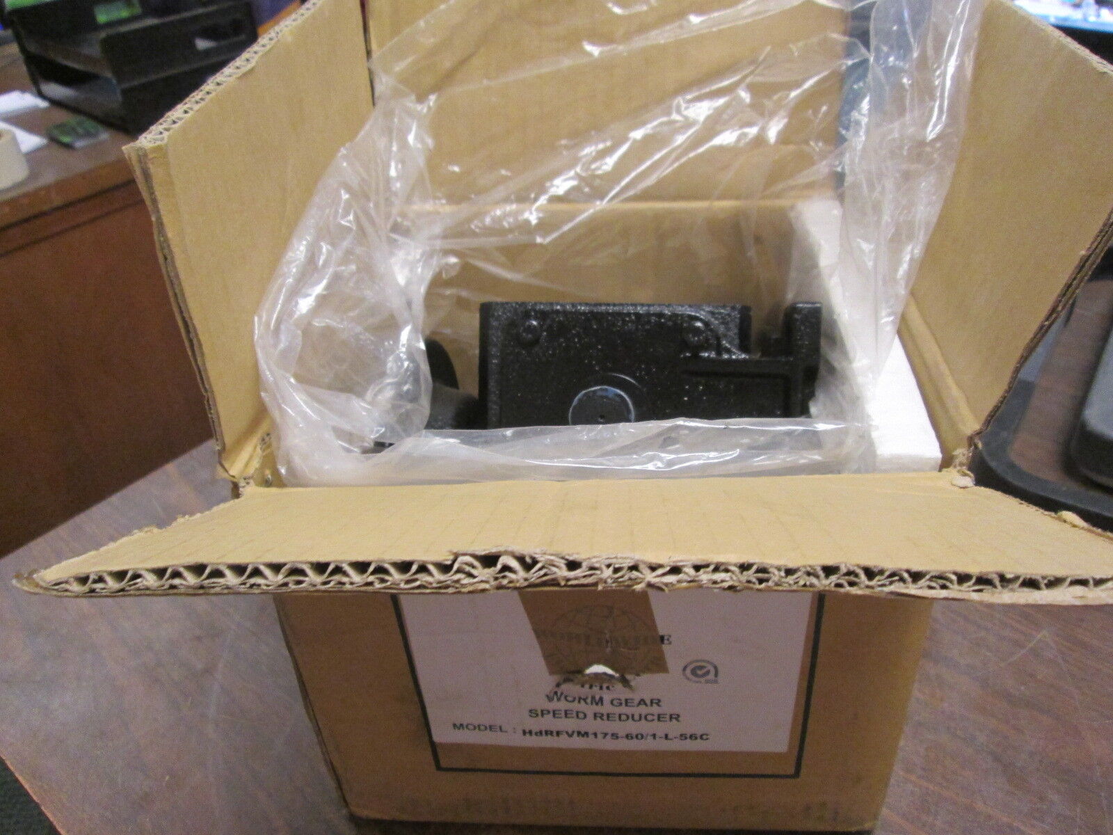 Worldwide Speed Reducer HdRFVM175-60/1-L-56C Size: 175 Ratio: 60 New Surplus