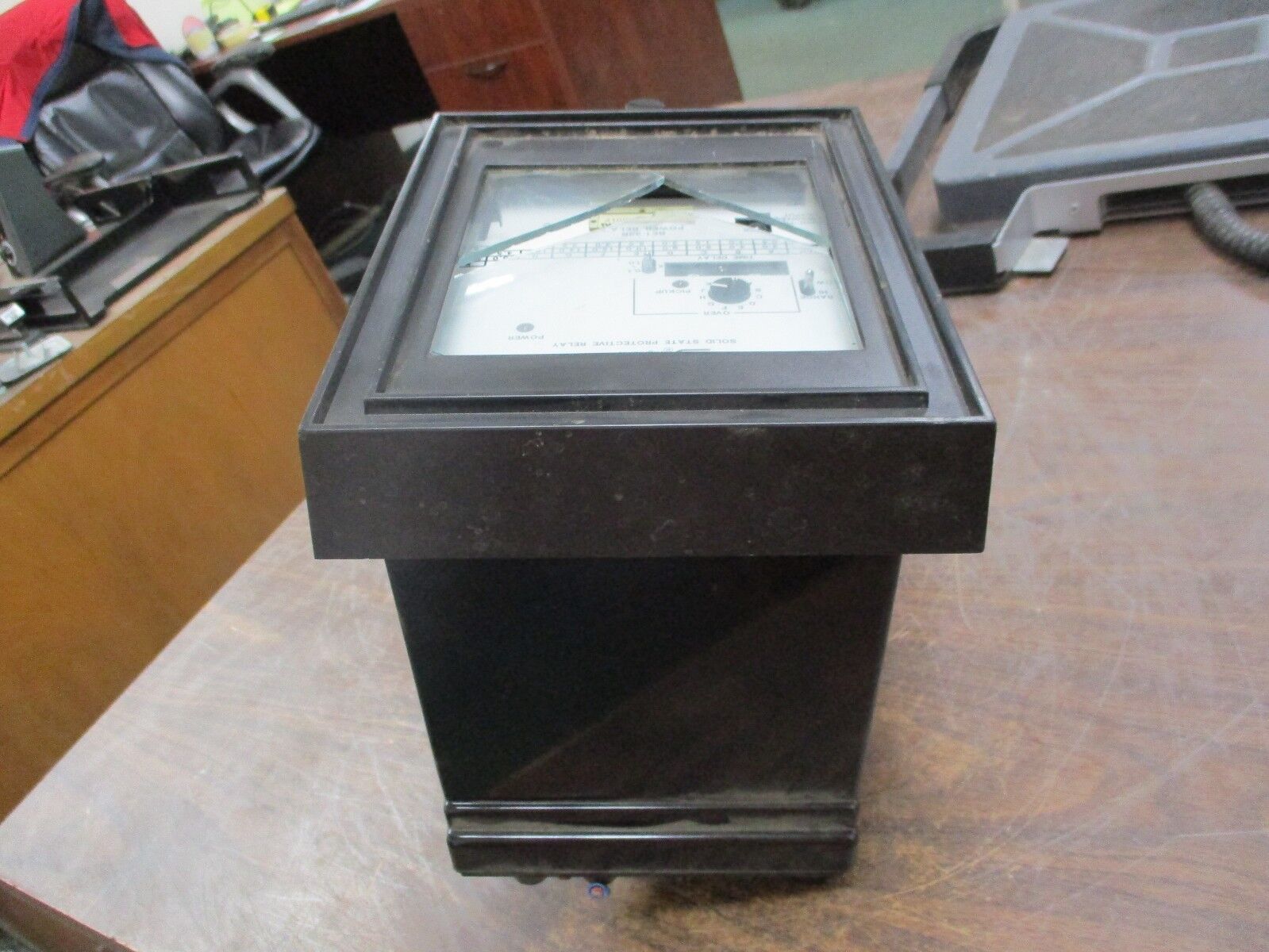 Basler Electric BE1-32R Power Relay BE1 E1P A0N1F *Cracked Cover* Used
