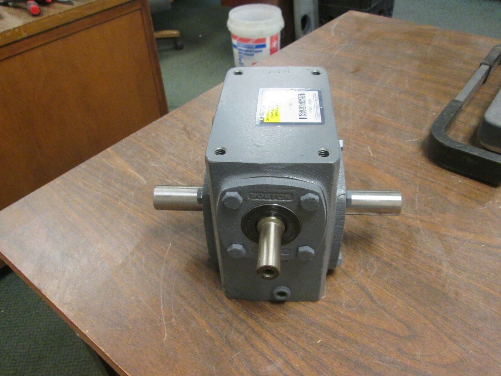 Boston Gear Reducer 72110H1 Ratio 10:1 2.34 HP IN 789 LB-IN Torque Out