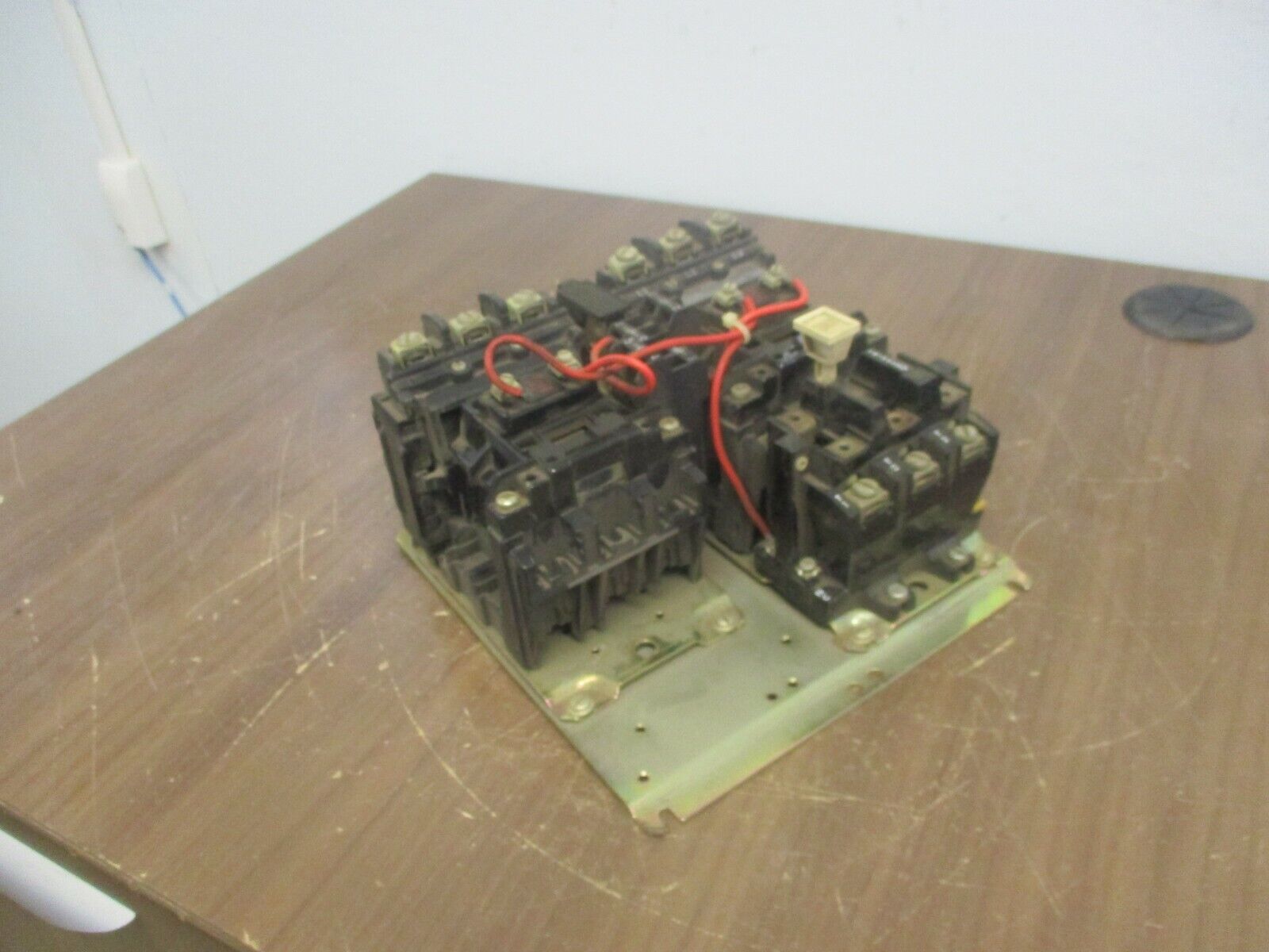 Allen-Bradley Size 0 Reversing Starter 505-AOD Ser. C 120V Coil 18A 600V Used