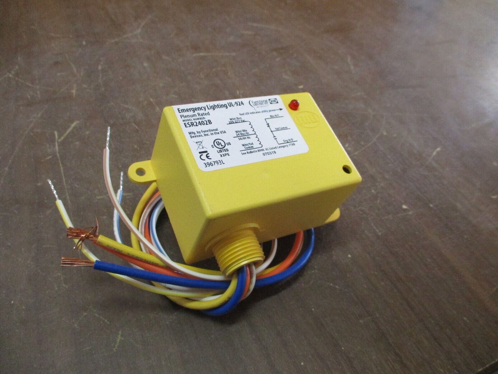 Functional Devices, Inc. RIB Emergency Lighting Relay ESR2402B 24V AC/DC UL924