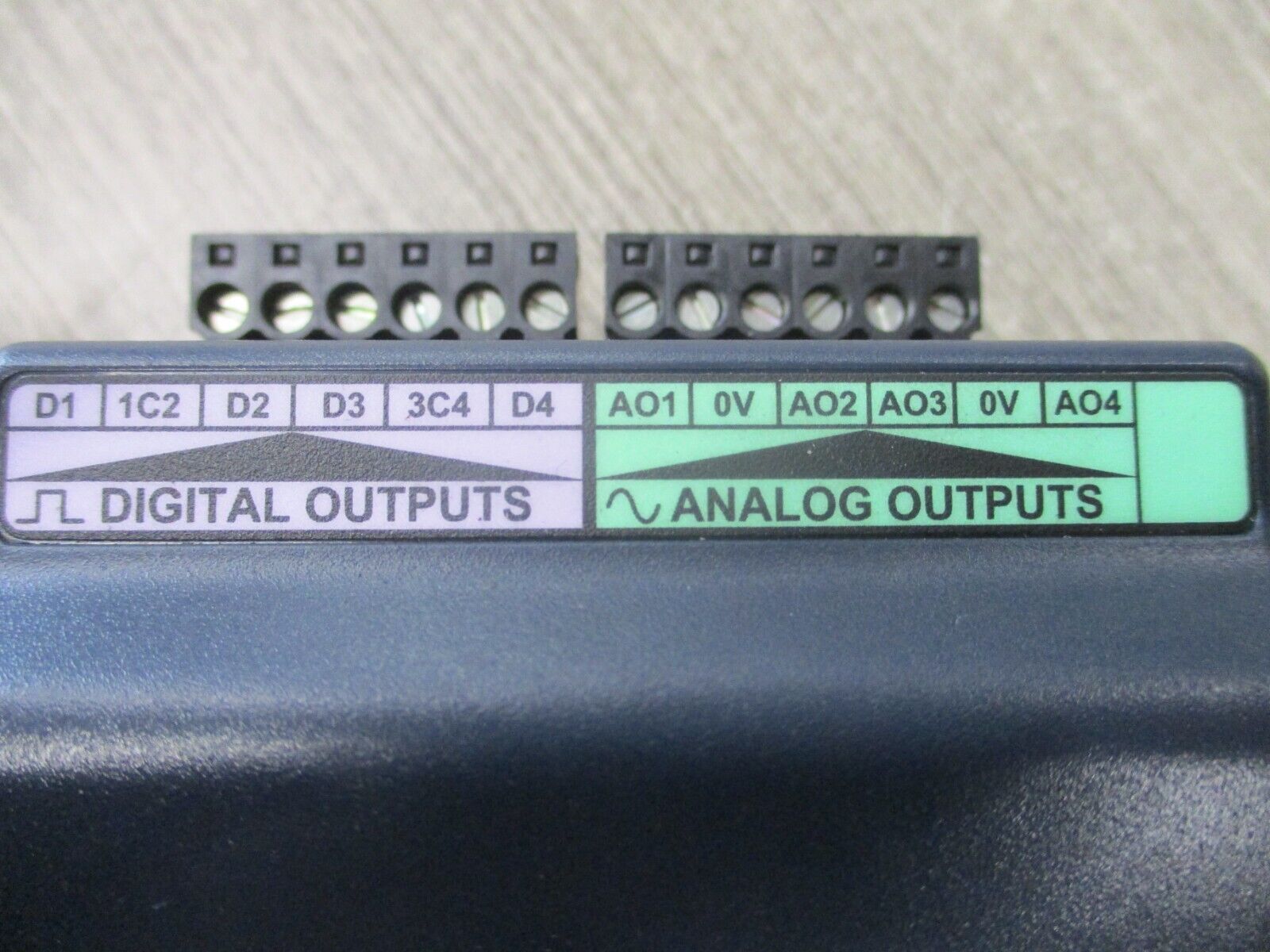 Tridium VYkon Niagara AX I/O Module IO-16 Used