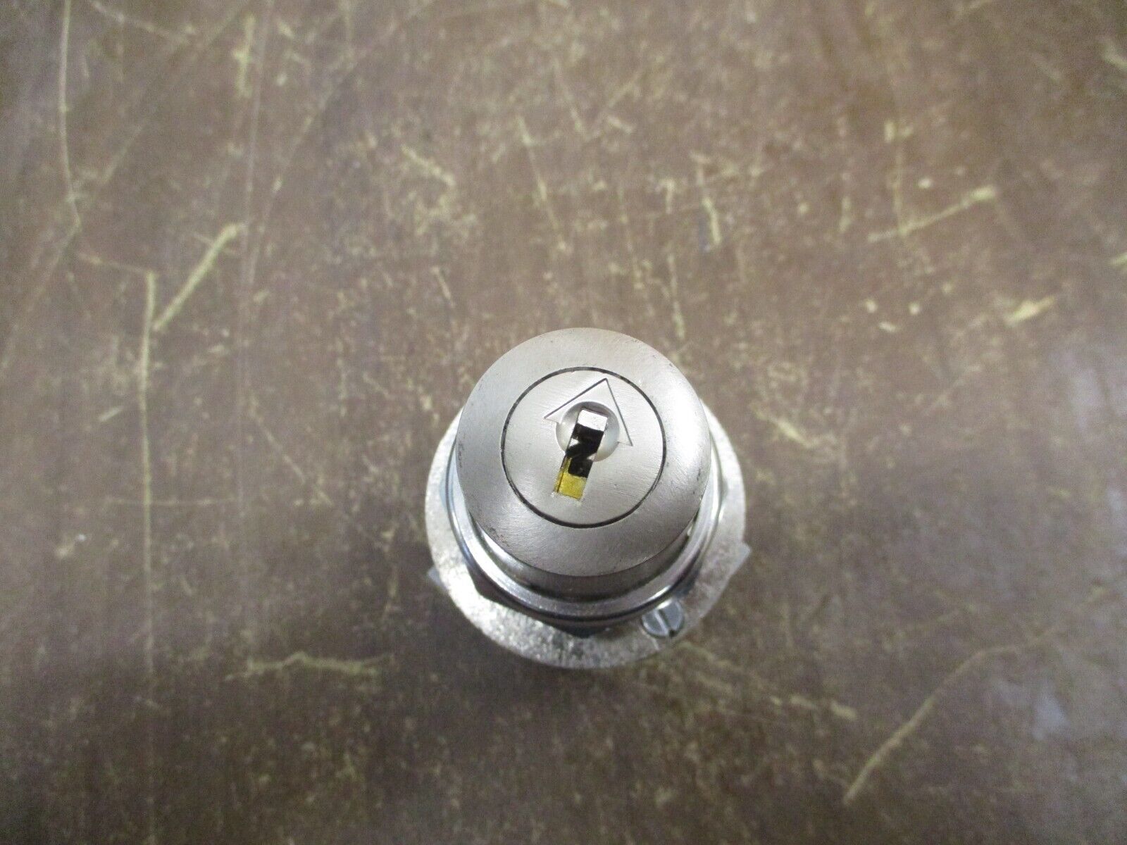 Allen-Bradley Cylinder Lock Switch 800T-N61KF4 Ser. U Nema 4, 13 *No Key* Used