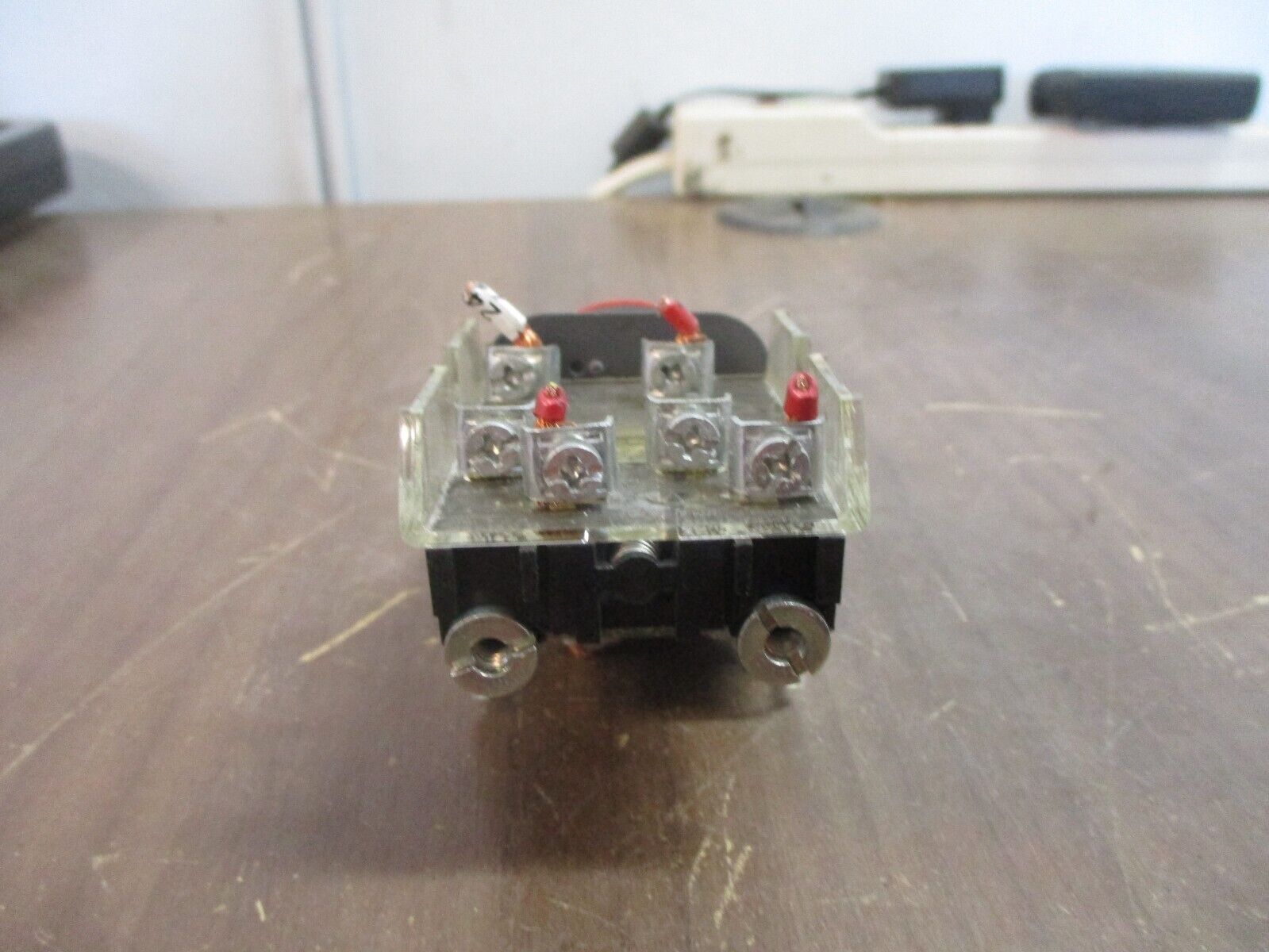 Allen-Bradley Mushroomhead Push Button 800T-D... Ser. T Type 4, 13 Red Used