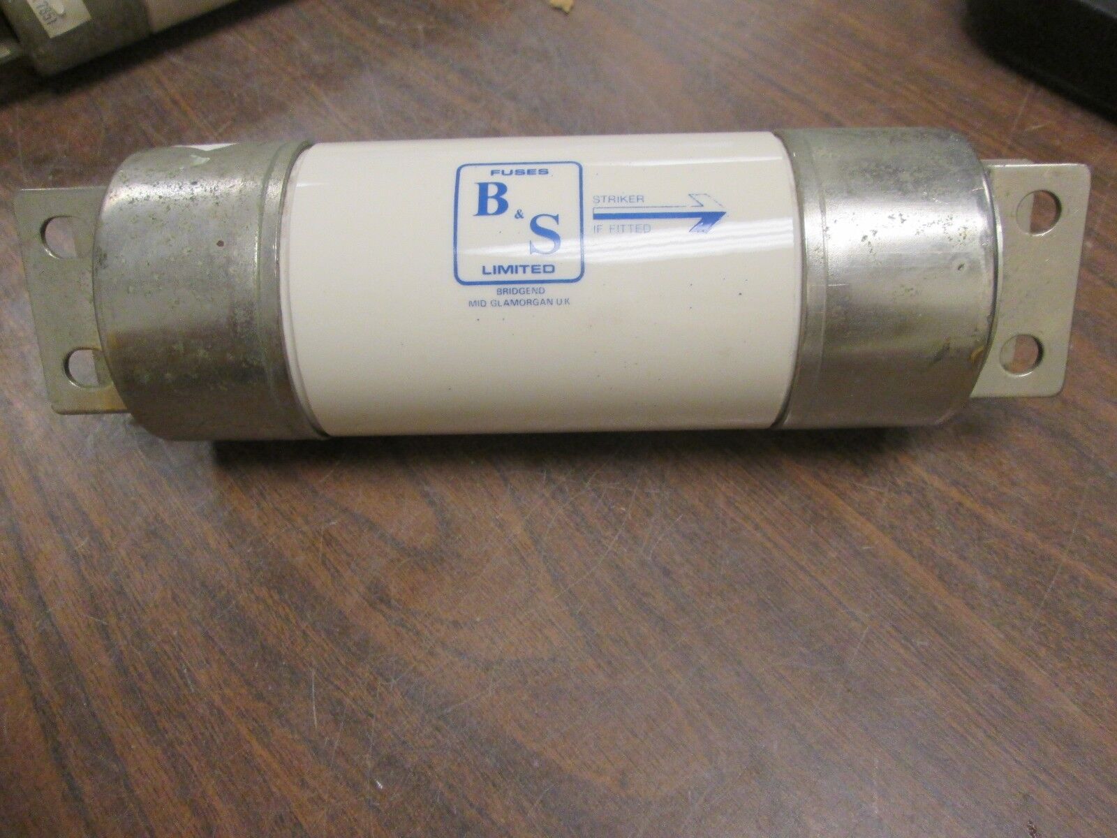 B&S Medium Voltage Fuse MRES3 2.5KV 150A Used