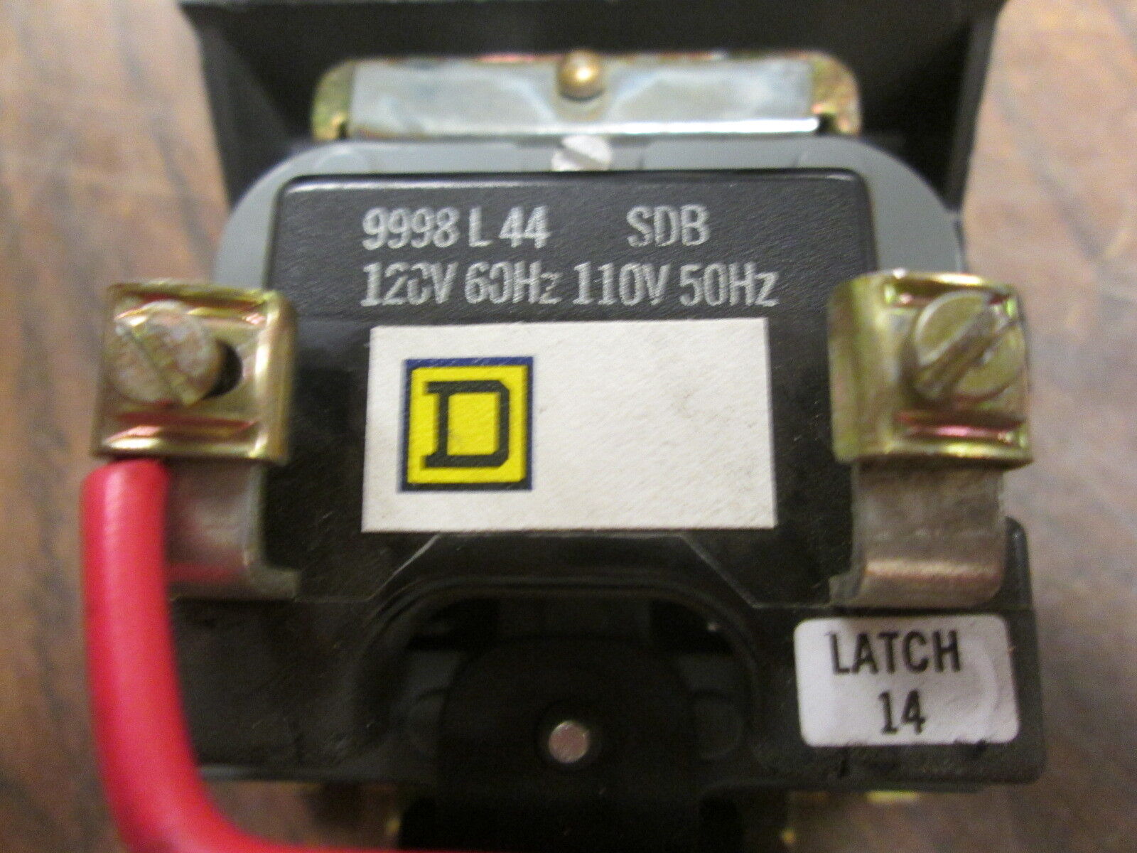 Square D Lighting Contactor 8903 LX0 20 120V Coil 20A 250VDC/600VAC Used