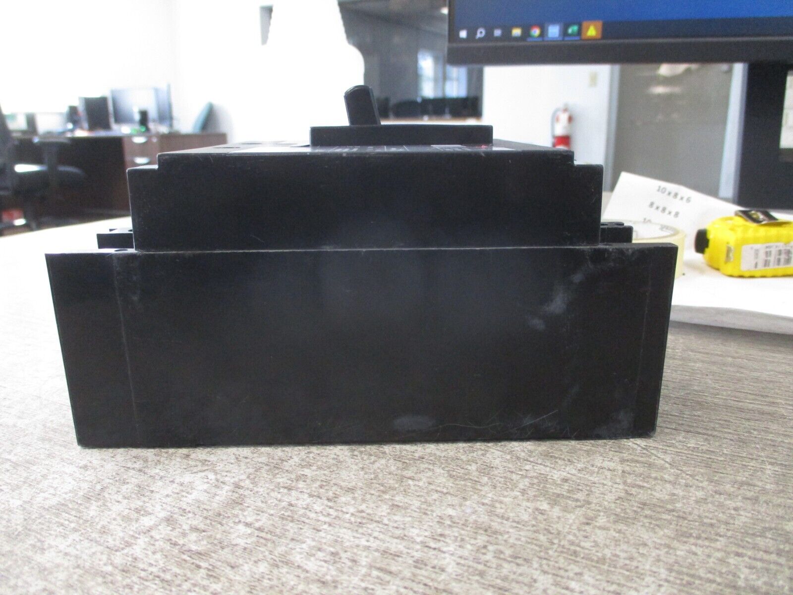 Square D PowerPact QB 225 Circuit Breaker 523371P7 225A  240V 3P Used