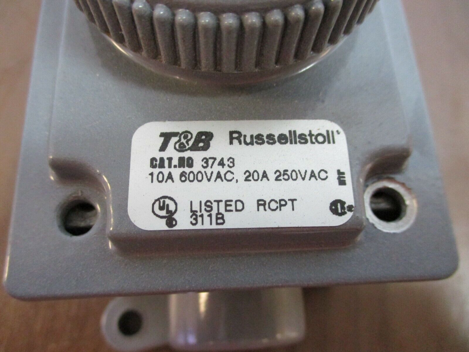 Russellstoll  Receptacle 3743  10/20A  250/600VAC 3P 3W Used