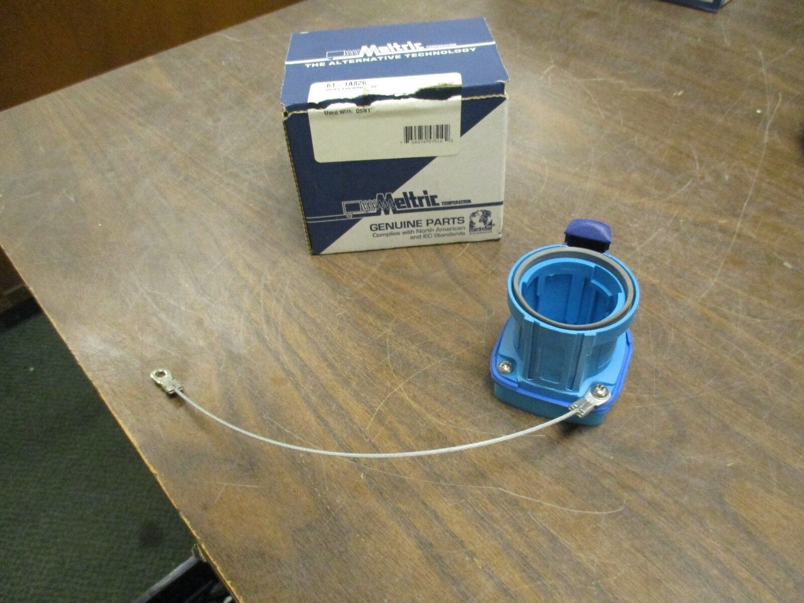 Meltric DSN1 Locking Cap 61-1A826 New Surplus