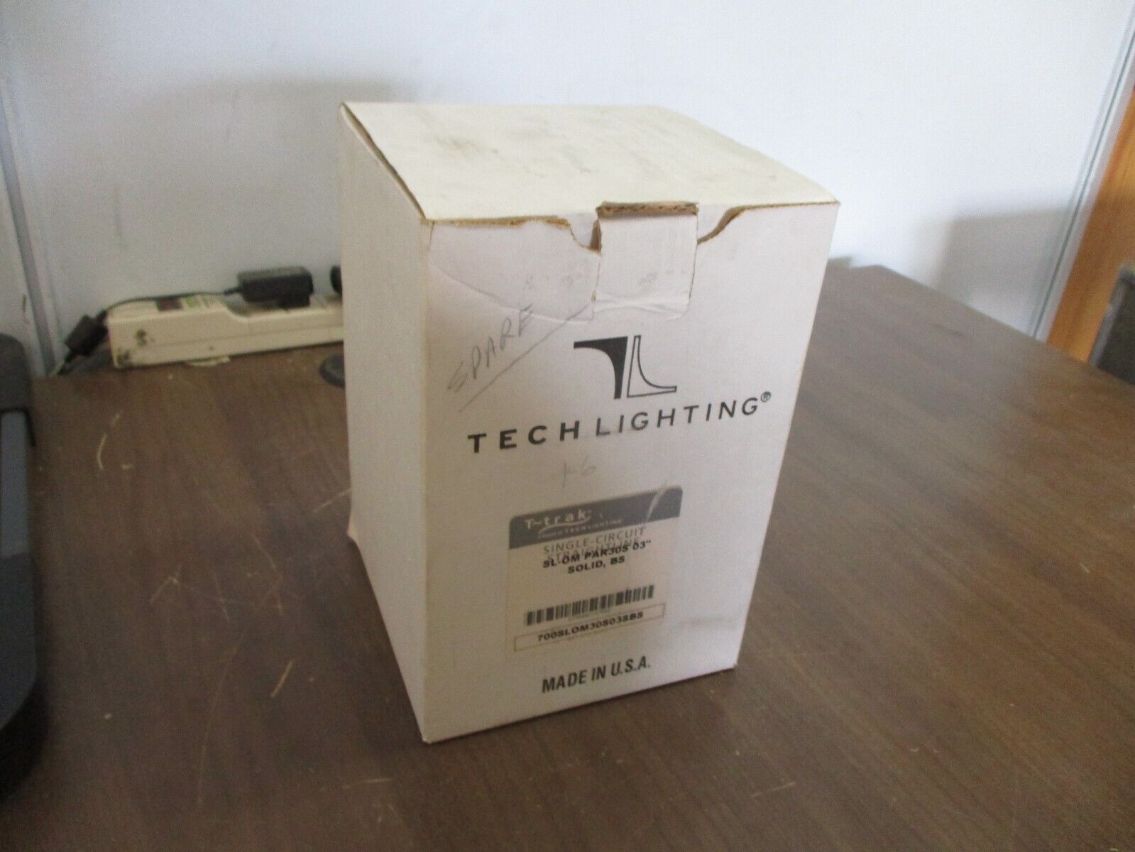 Tech Lighting T-Trak Single-Circuit Straightline Lighting Fixture New Surplus