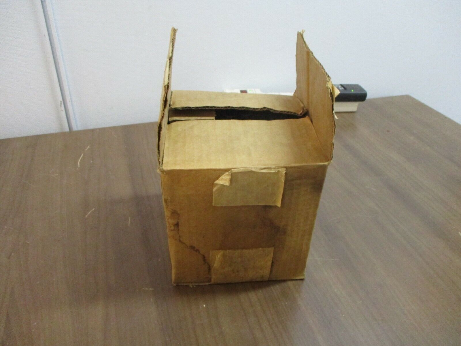Vestil Adjustable Floor Lock 1VJN5 New Surplus
