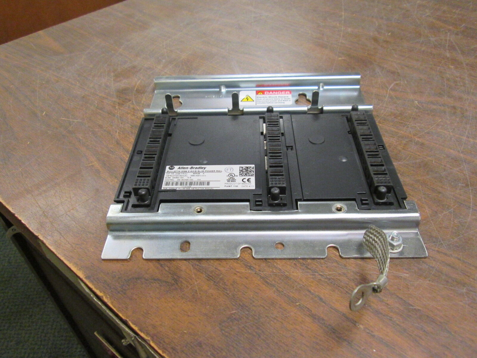 Allen-Bradley 2-Axis Slim Power Rail 2094-PRS2 Buss:325/650VDC 70A Used