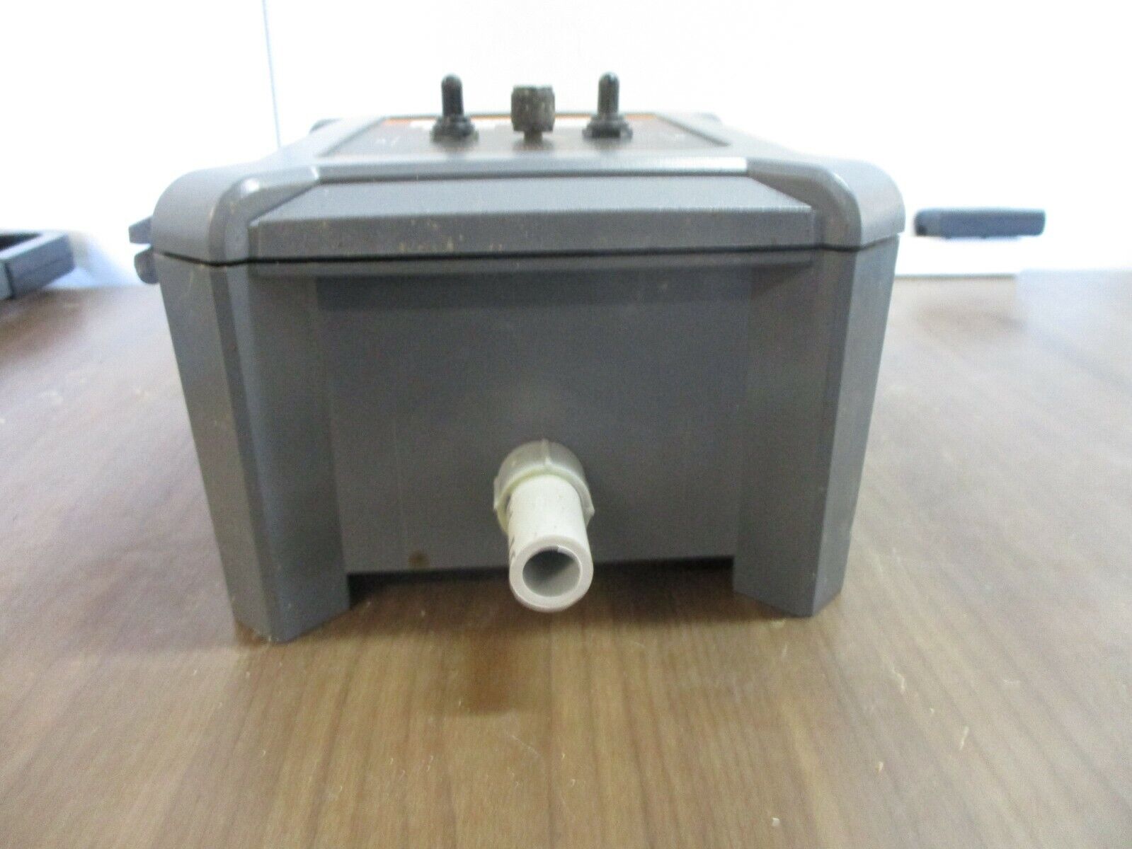 Once Solo LEL-0.2-DU-120V AgriShift Lighting Controller 30-014-00156 Used