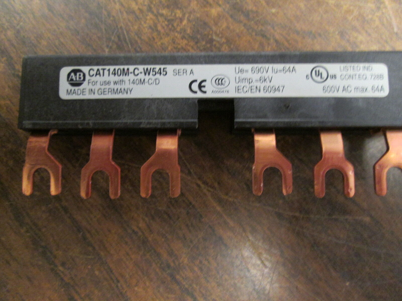 Allen-Bradley BusBar 140M-C-W545 Ser. A 64A 600V Used