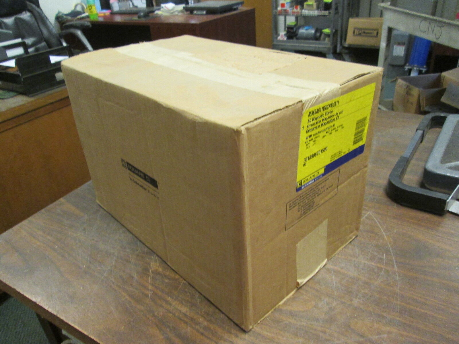 Square D Starter 8536SAG11V02CP42SX11 Size 00 New Surplus
