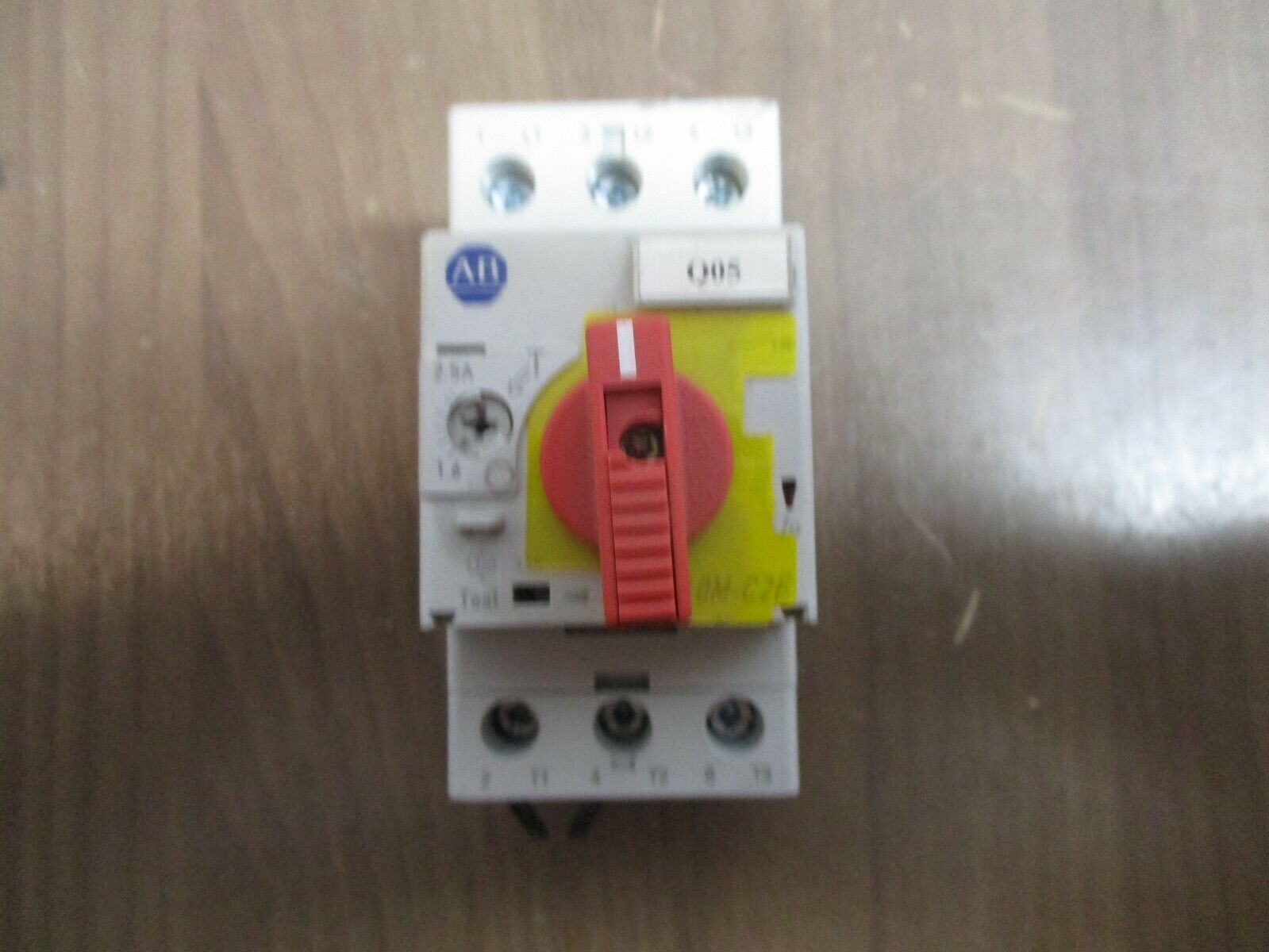Allen-Bradley Manual Starter 140M-C2E-B25 Range: 1.6-2.5A Used