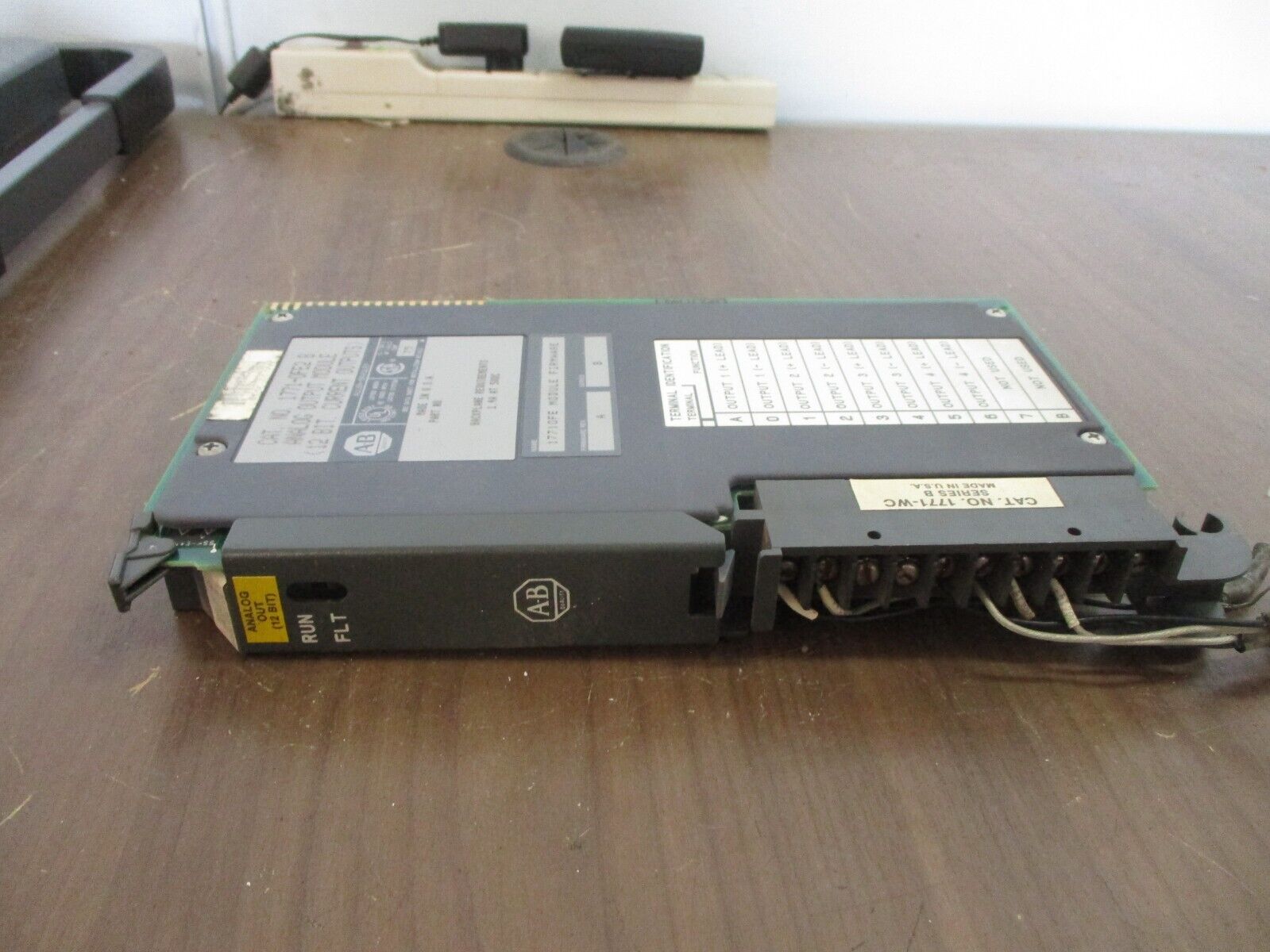 Allen-Bradley Analog Output Module 1771-OFE2 B 12-Bit Current Outputs Ser. B