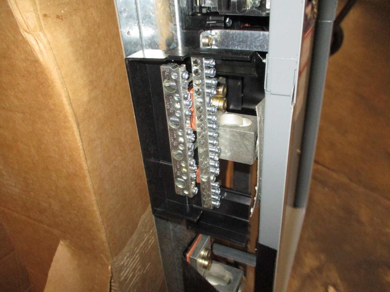 Square D Main Lug NQ Panelboard Interior w/ Box & Cover 400A 208Y/120V 3Ph 4W
