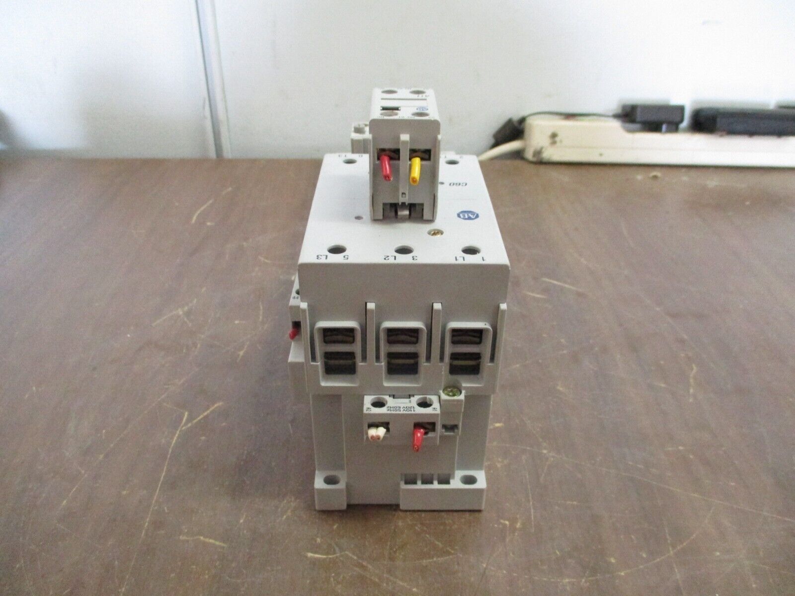 Allen-Bradley Starter 100-C60*00/193-EA2KE 120V Coil Trip: 26-85A 600V Used